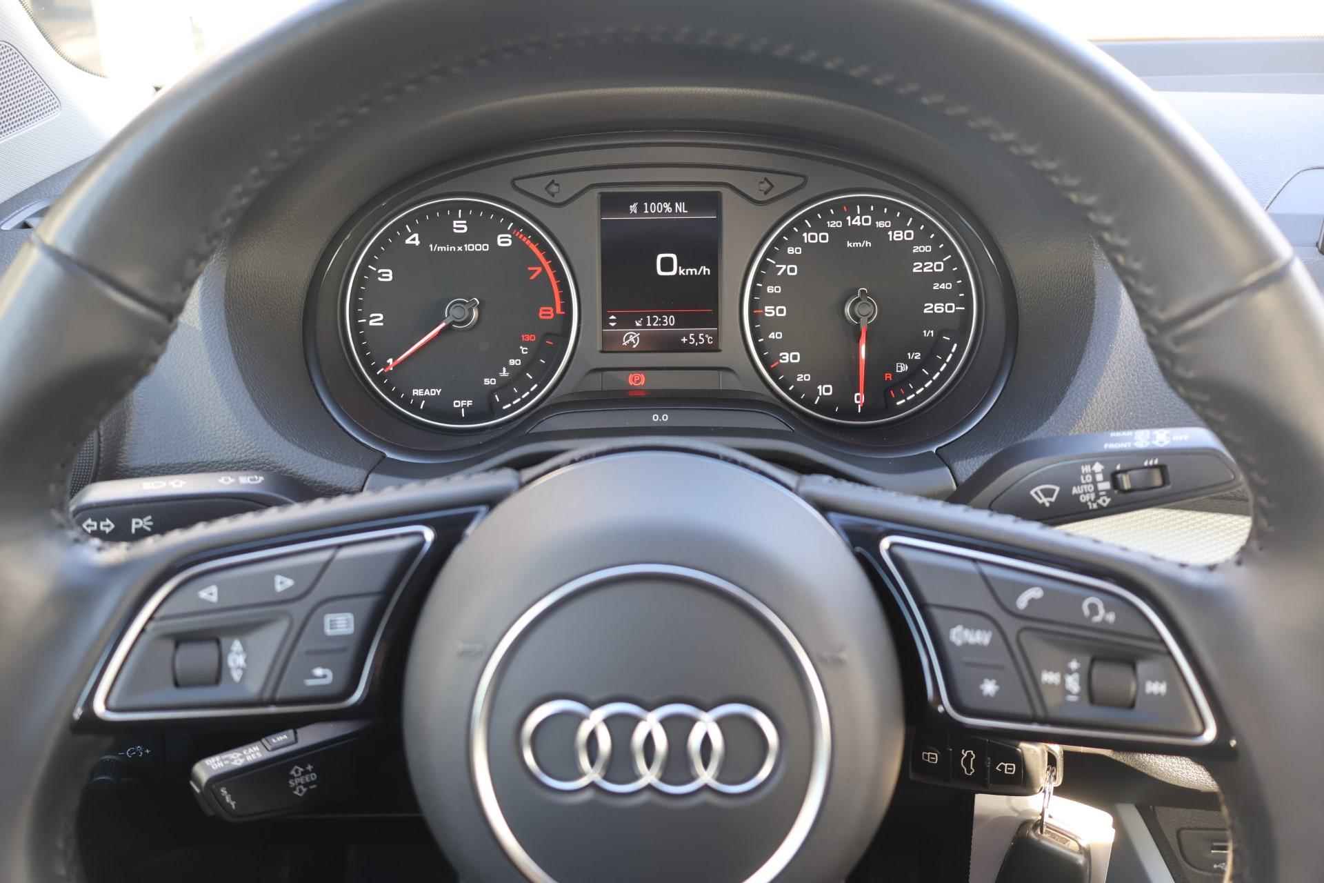 Audi Q2 30 TFSI 116pk Pro Line | Navigatie | PDC | Cruise Control - 32/35