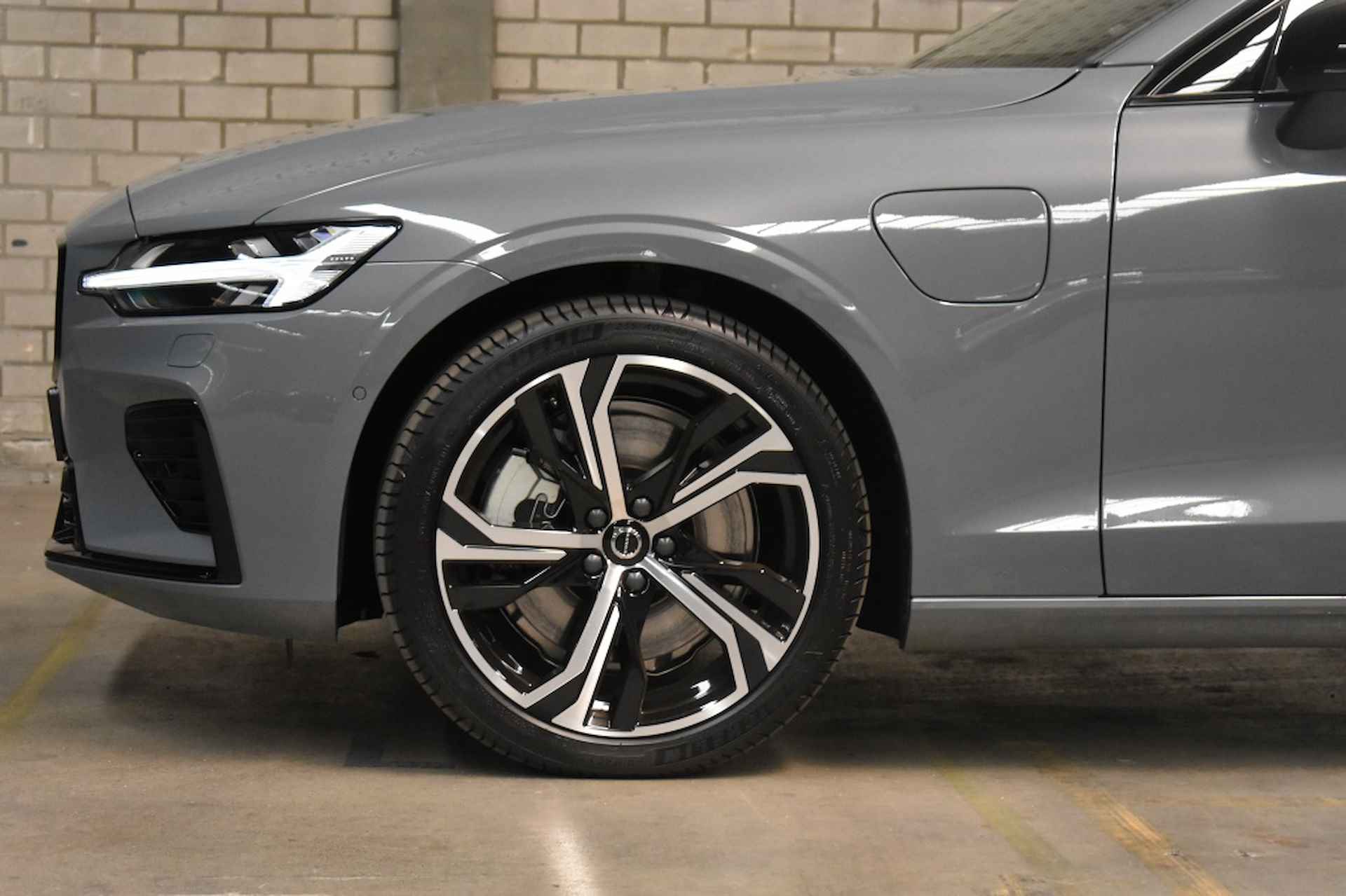 Volvo S60 T8 455PK Ultimate Dark | 360 cam | 19'' | *Nieuw* - 2/40