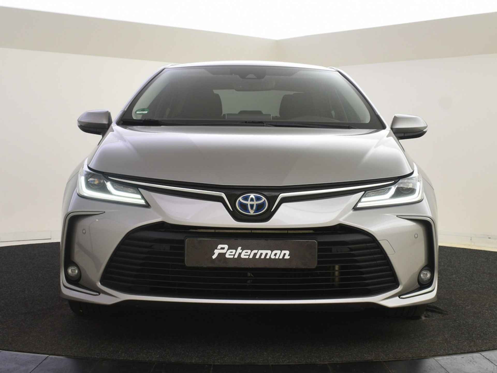 Toyota Corolla Sedan 1.8 Hybrid Style | PDC V+A | Stoelverwarming - 6/33