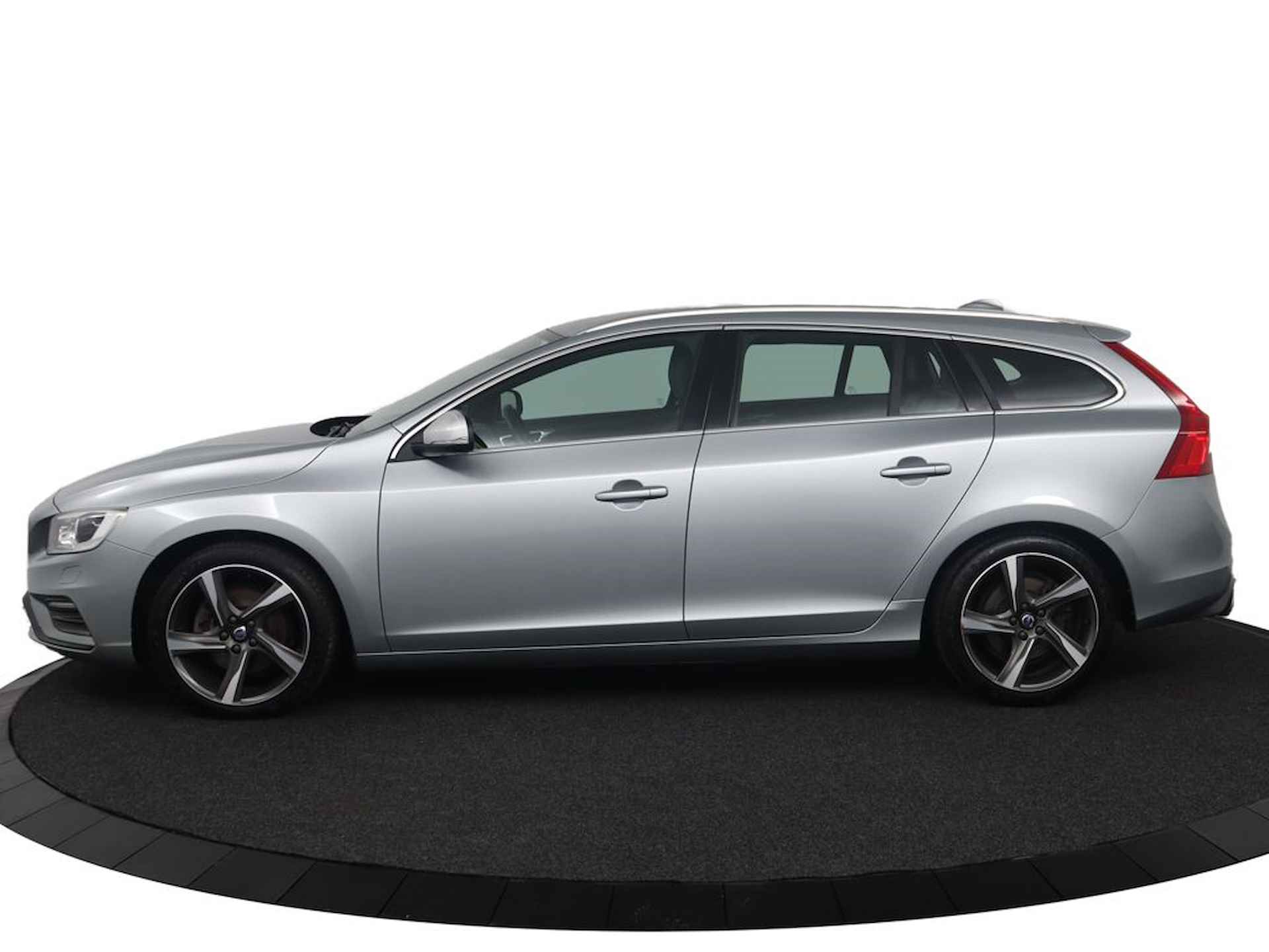 Volvo V60 2.0 T3 R-Design | Standkachel | Stoelverwarming | Trekhaak | - 4/72