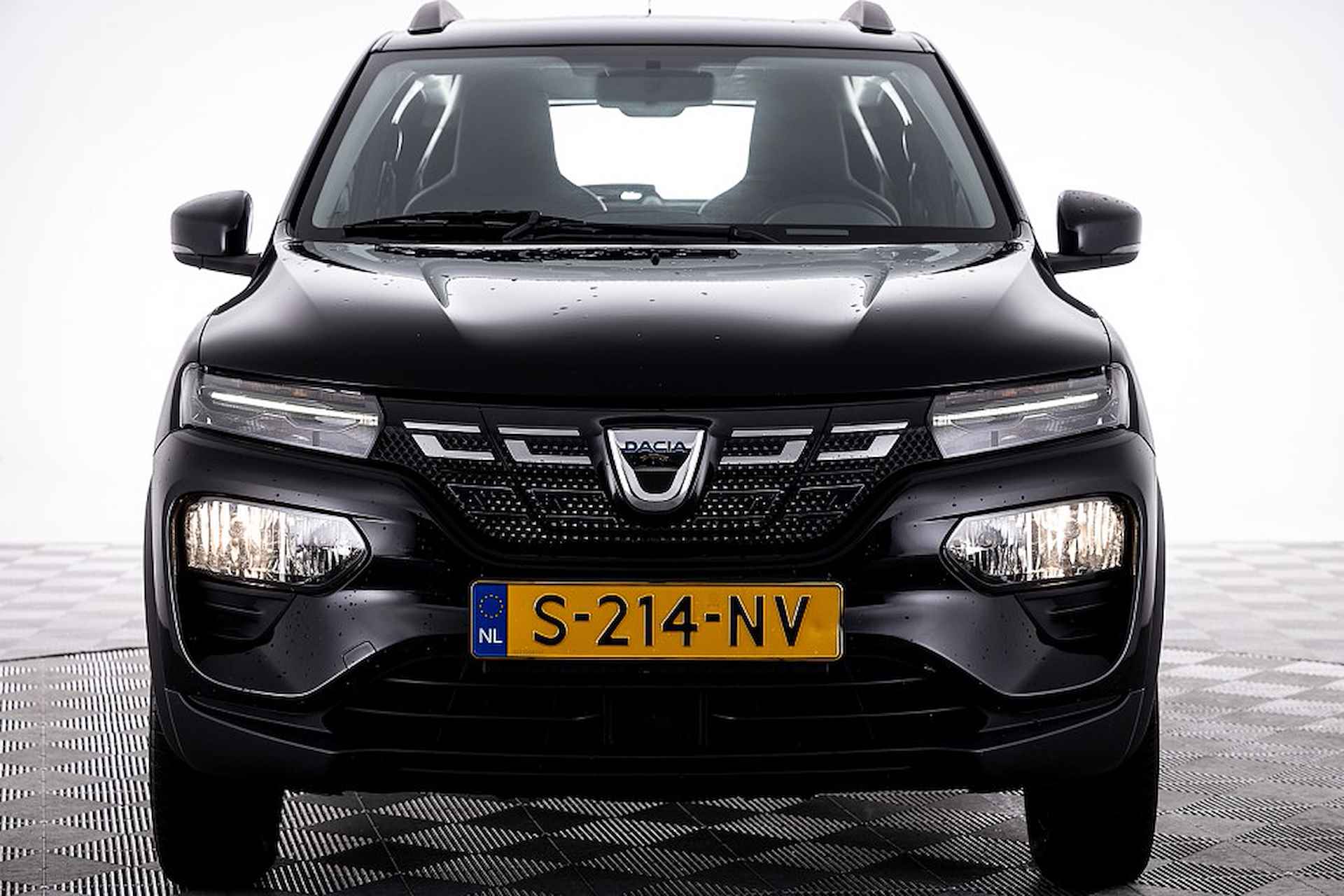 Dacia Spring Comfort Plus 27 kWh | NAVI | LED | Half LEDER ✅ 1e Eigenaar . - 17/27