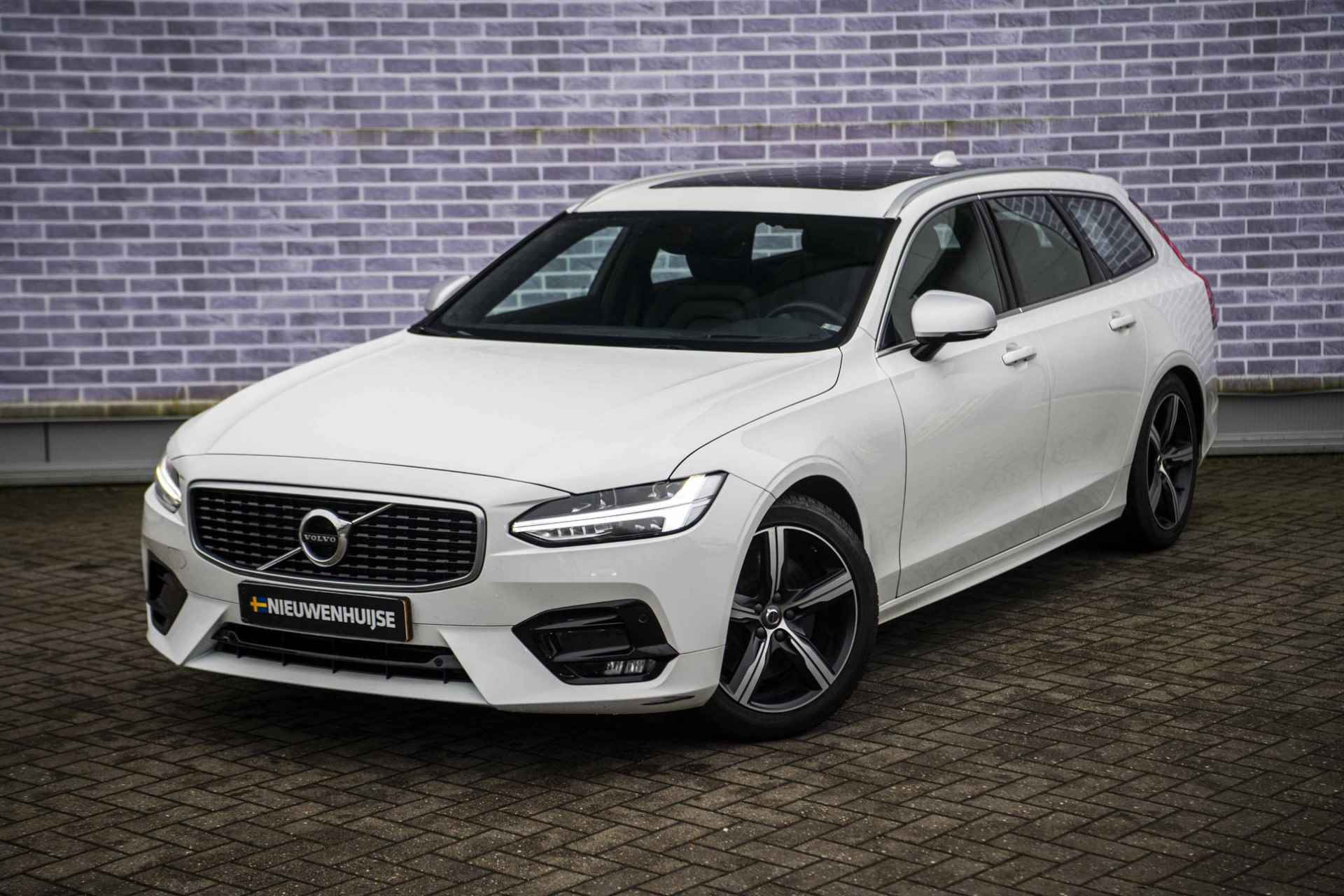 Volvo V90 2.0 T4 Business Sport | Trekhaak | Panorama dak | Head UP Display  | Hardon&Kardon | Standkachel | Parkeersensoren Voor en Achter | Parkeer Camera | Power Seats | - 16/41