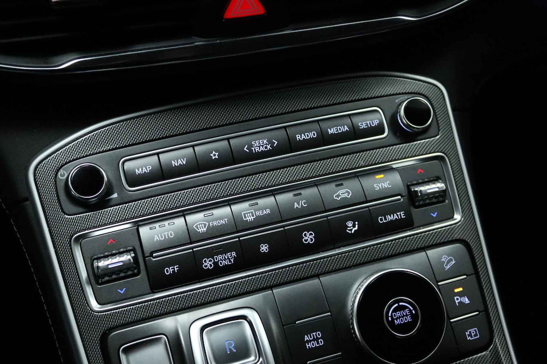 Hyundai Santa Fe 1.6 T-GDI HEV Comfort Smart | Apple carplay | Camera | Navigatie - 52/57