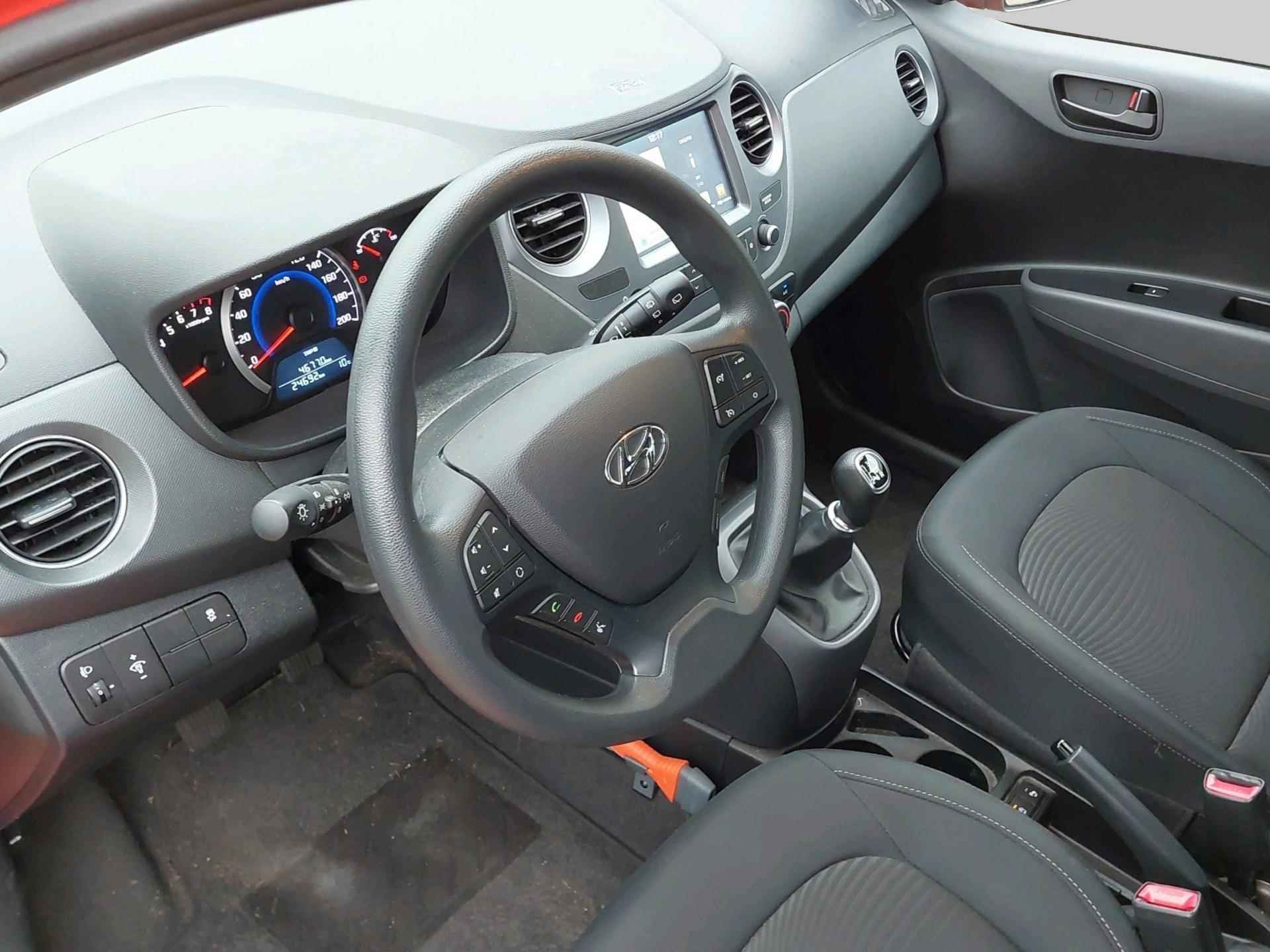 Hyundai i10 1.0i Comfort | navigatie - 8/22