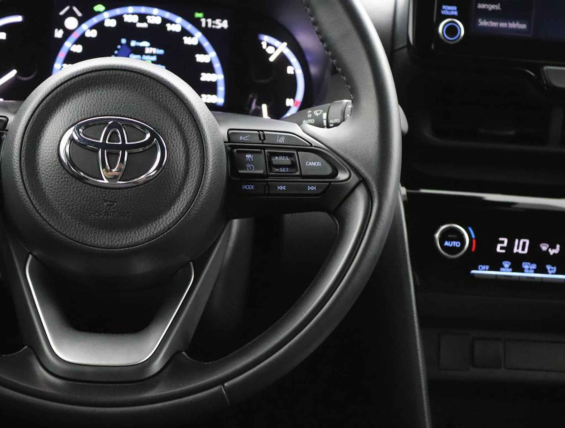 Toyota Yaris Cross 1.5 Hybrid First Edition | Apple carplay/Androidauto | Hoge instap | Keyless start en entry | - 21/51