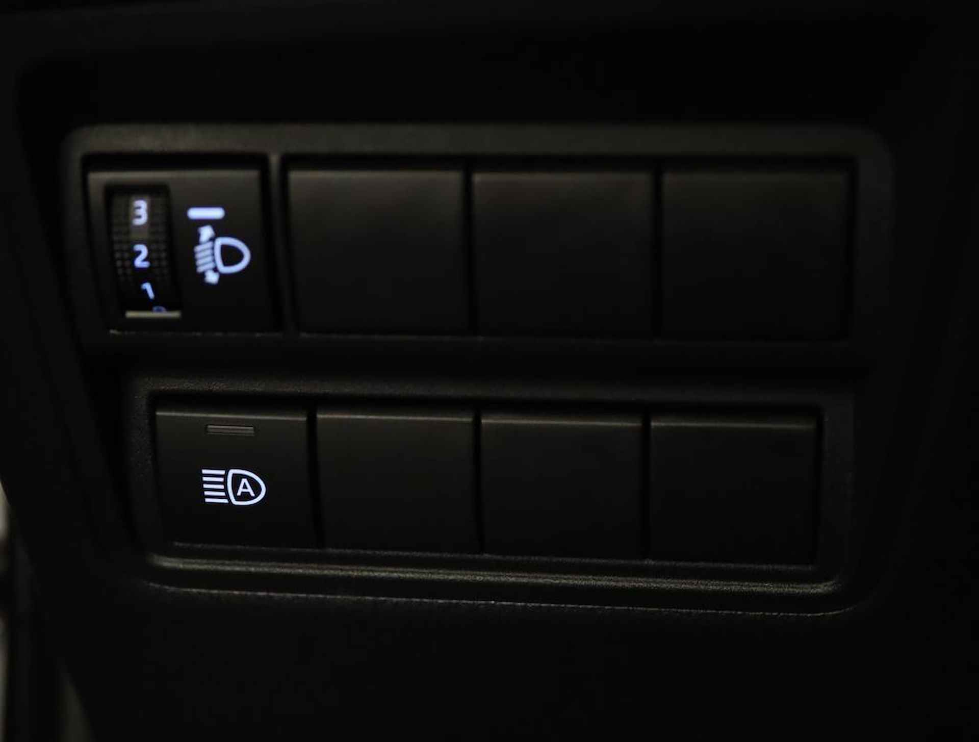 Toyota Yaris Cross 1.5 Hybrid First Edition | Apple carplay/Androidauto | Hoge instap | Keyless start en entry | - 28/51