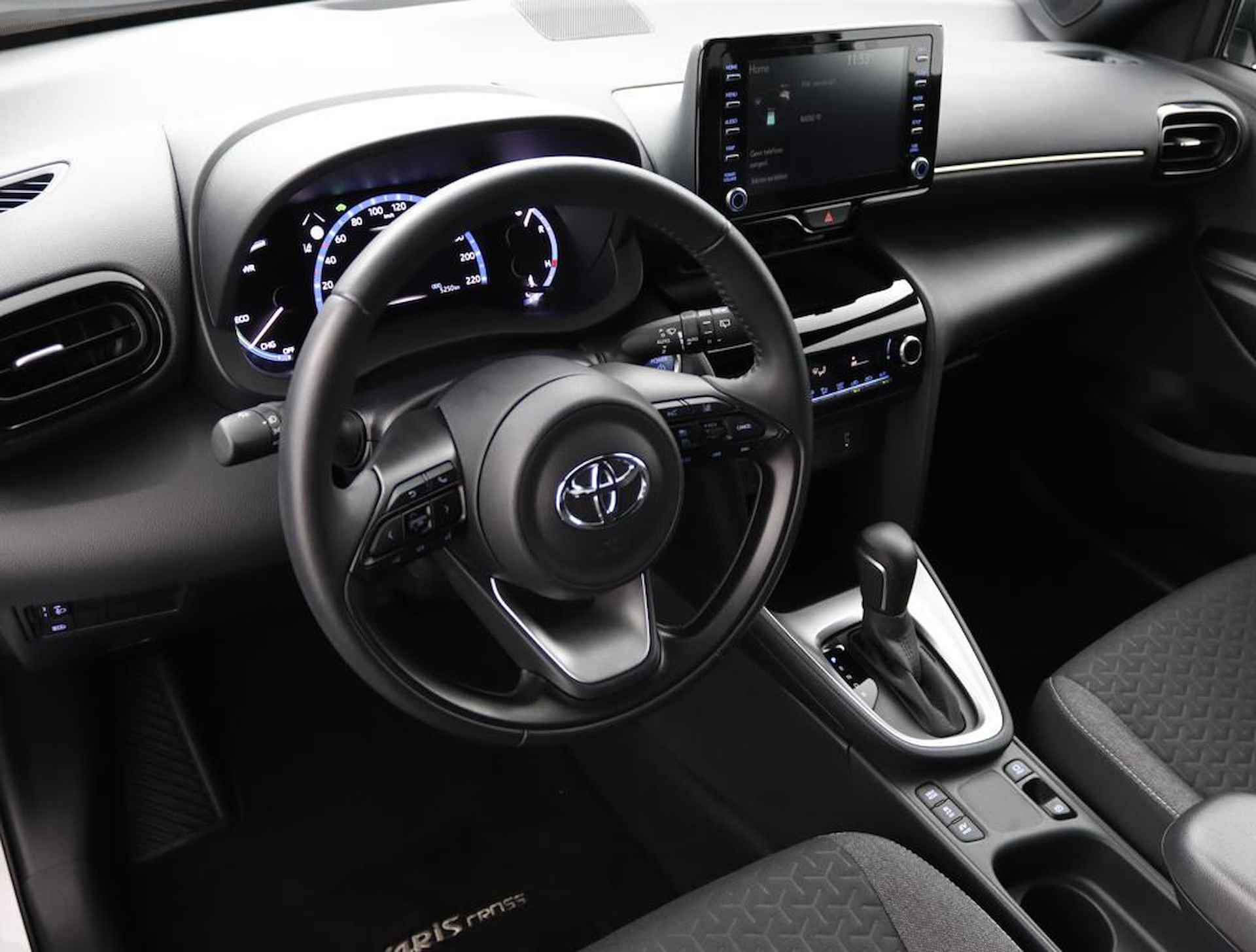 Toyota Yaris Cross 1.5 Hybrid First Edition | Apple carplay/Androidauto | Hoge instap | Keyless start en entry | - 43/51