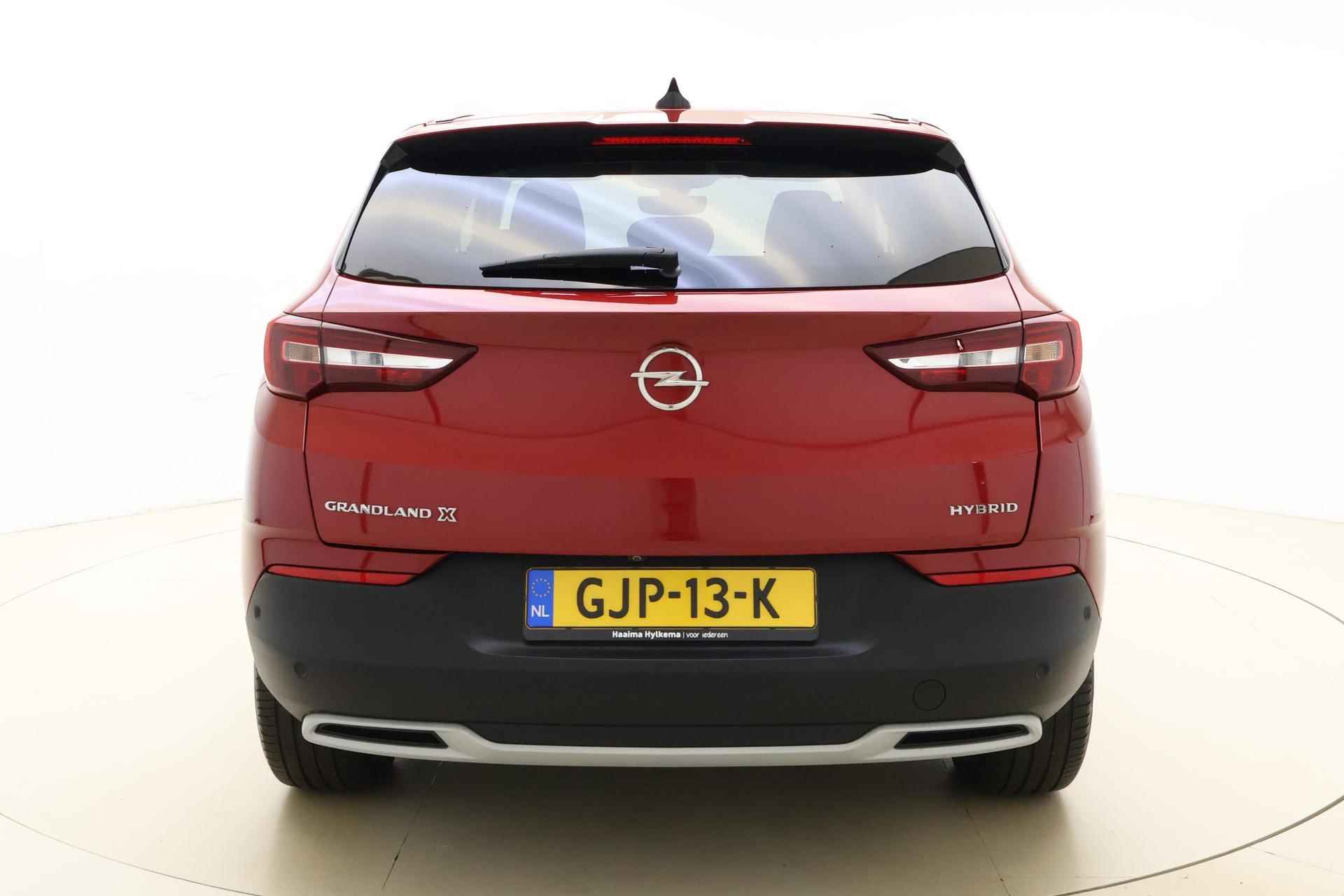 Opel Grandland X 1.6 Turbo Hybrid 225pk Innovation | Navigatie | Camera | Lederen bekleding | Stoelventilatie | Elektrische achterklep | LED koplampen | Parkeersensoren - 14/38