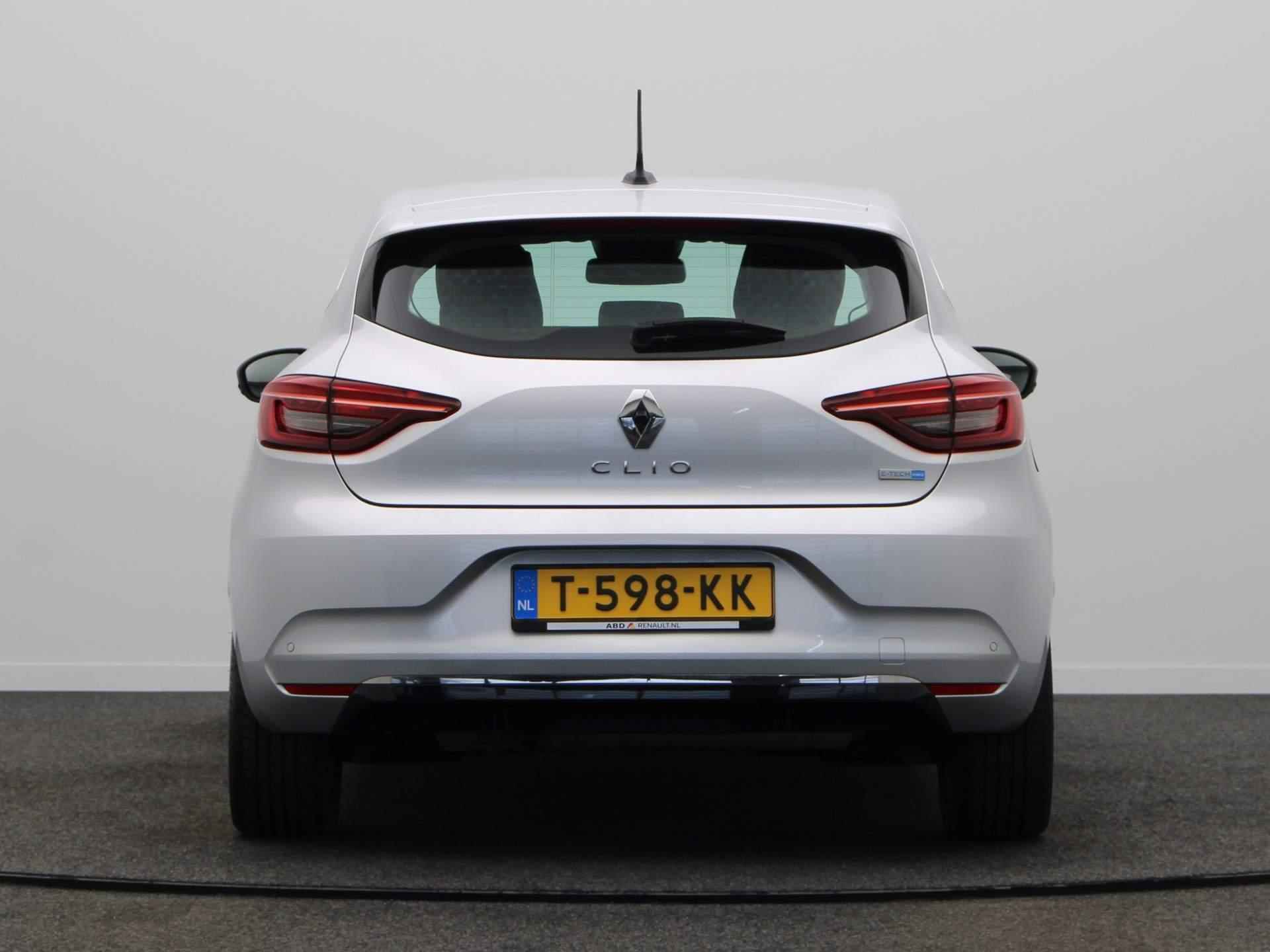 Renault Clio 140pk E-Tech Hybrid Intens |  Achteruitrijcamera | Stuur & Stoelverwarming | Climate control | Elektronisch handrem | - 7/49