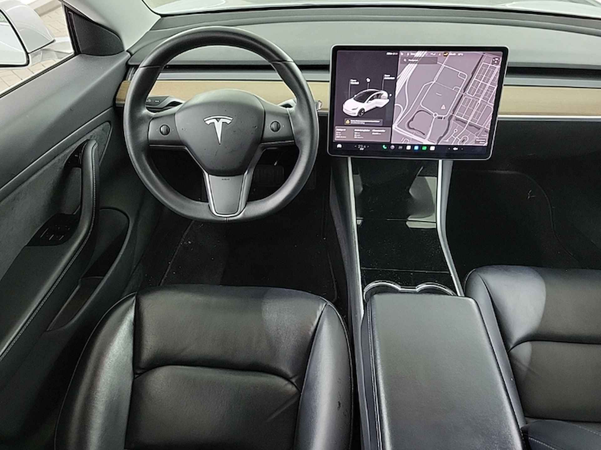 Tesla Model 3 Long Range AWD 75 kWh (461 PK) 1e-Eig, Keurig-Onderh, 12-Mnd-BOVAG, NL-Auto, Trekhaak, Leer, Autopilot, Keyless-Entry/Start, Achteruitrijcamera, Parkeersensoren-V+A, Stoelverwarming-V+A, Bluetooth, Licht-Zicht-Pakket, Lm-Velgen-18Inch, Privacy-Glas - 13/31