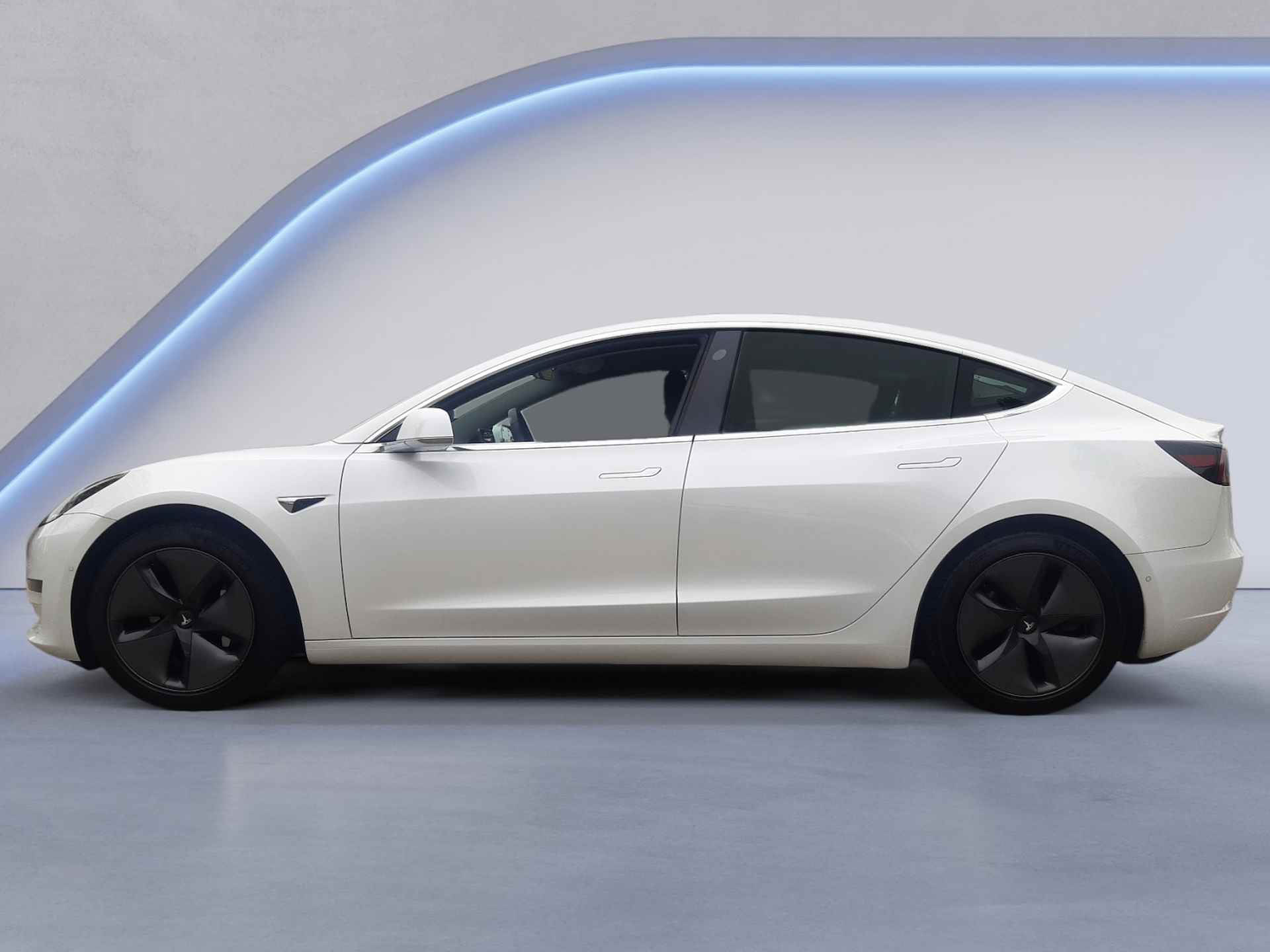 Tesla Model 3 Long Range AWD 75 kWh (461 PK) 1e-Eig, Keurig-Onderh, 12-Mnd-BOVAG, NL-Auto, Trekhaak, Leer, Autopilot, Keyless-Entry/Start, Achteruitrijcamera, Parkeersensoren-V+A, Stoelverwarming-V+A, Bluetooth, Licht-Zicht-Pakket, Lm-Velgen-18Inch, Privacy-Glas - 24/31