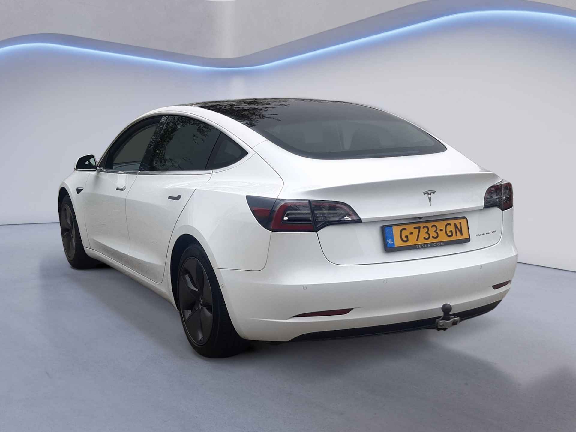 Tesla Model 3 Long Range AWD 75 kWh (461 PK) 1e-Eig, Keurig-Onderh, 12-Mnd-BOVAG, NL-Auto, Trekhaak, Leer, Autopilot, Keyless-Entry/Start, Achteruitrijcamera, Parkeersensoren-V+A, Stoelverwarming-V+A, Bluetooth, Licht-Zicht-Pakket, Lm-Velgen-18Inch, Privacy-Glas - 25/31