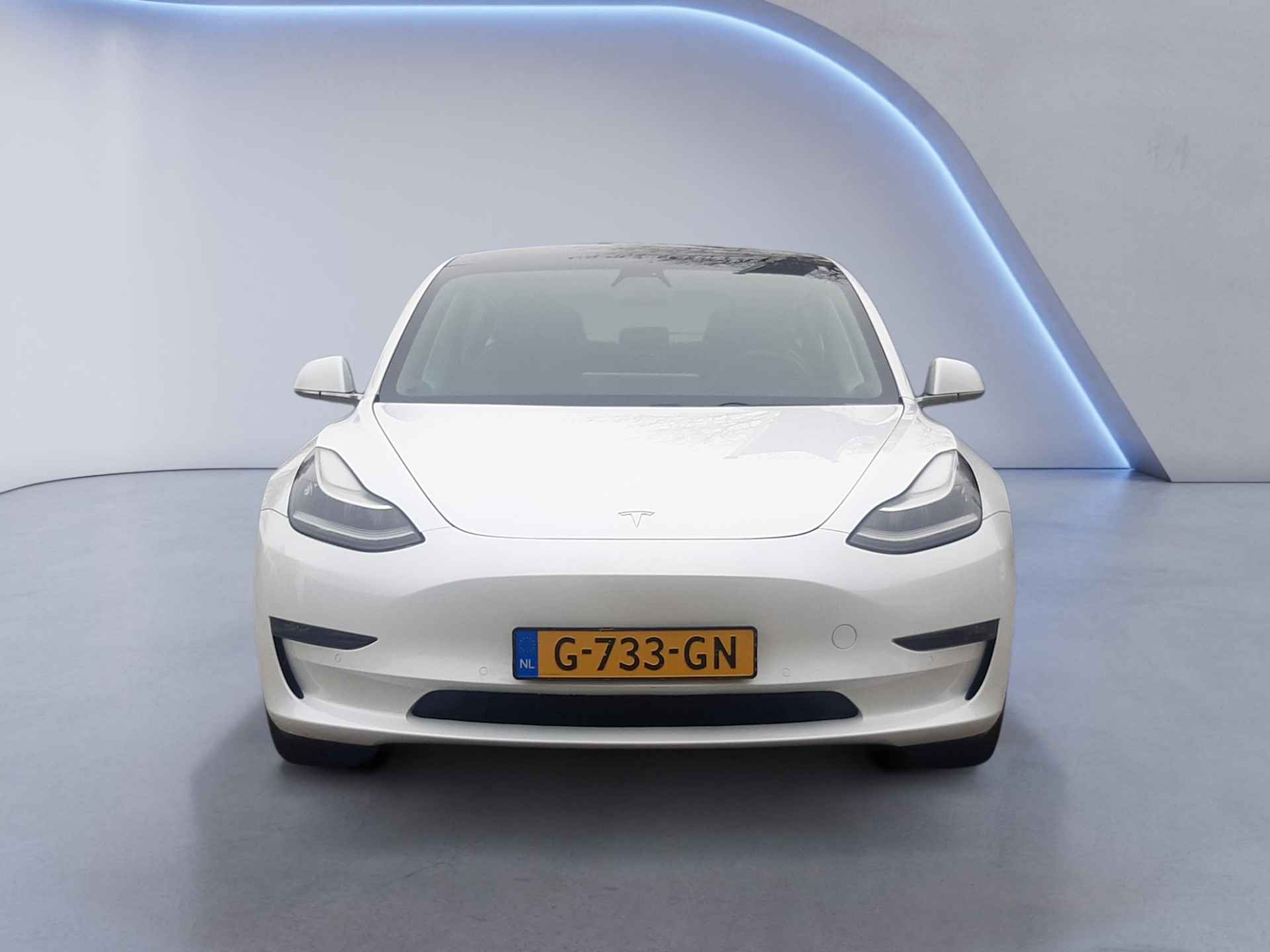 Tesla Model 3 Long Range AWD 75 kWh (461 PK) 1e-Eig, Keurig-Onderh, 12-Mnd-BOVAG, NL-Auto, Trekhaak, Leer, Autopilot, Keyless-Entry/Start, Achteruitrijcamera, Parkeersensoren-V+A, Stoelverwarming-V+A, Bluetooth, Licht-Zicht-Pakket, Lm-Velgen-18Inch, Privacy-Glas - 28/31