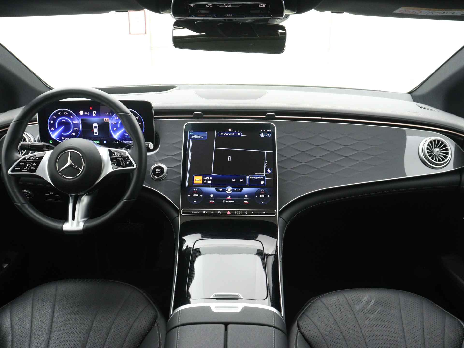 Mercedes-Benz EQE 350+ Launch Edition Luxury Line 91 kWh | Panoramadak | Burmester | Distronic | Memory Stoelen | Head-up Display | Navigatie | Lederen bekleding | Parking support | 360 Camera | Inclusief 24 maanden MB Certified garantie voor Europa. - 6/49