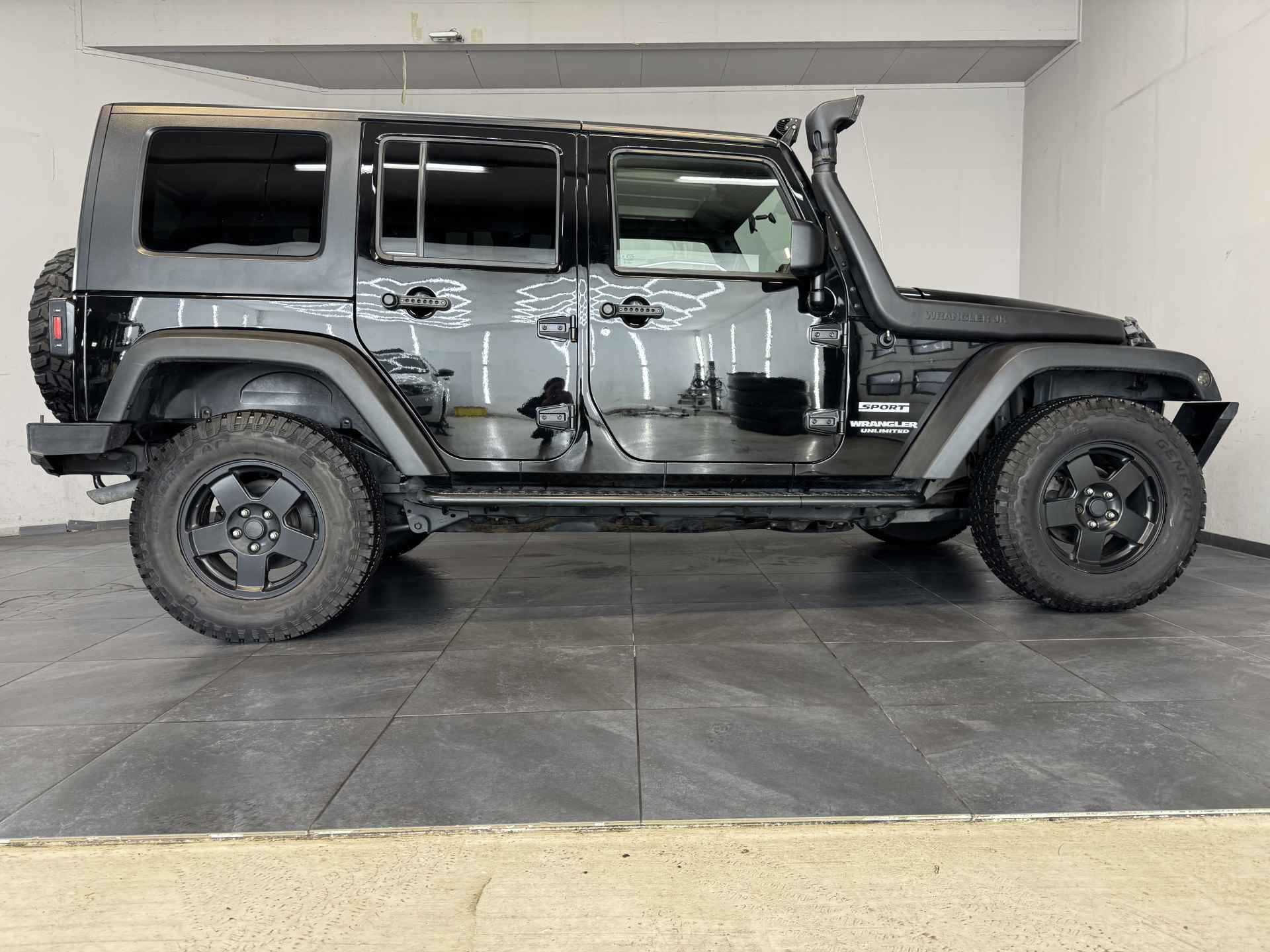 Jeep Wrangler Unlimited 2.8 CRD Sport✅Automaat✅Airco✅Cruise Control✅Trekhaak✅LED-Bar✅ - 60/67