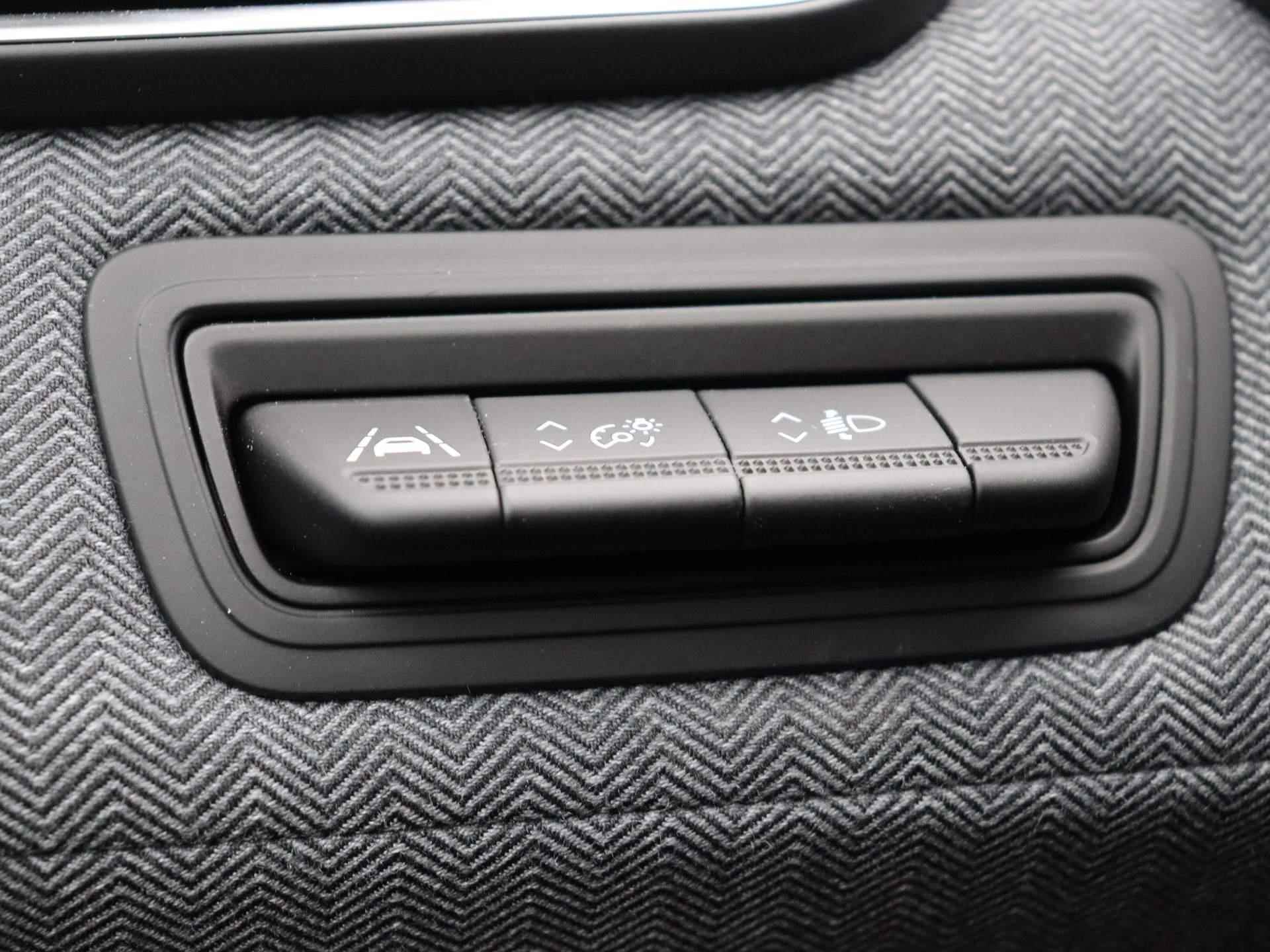 Renault Clio TCe 90pk Techno | Achteruitrijcamera | Parkeersensoren Achter | Apple/Android Carplay | - 17/38