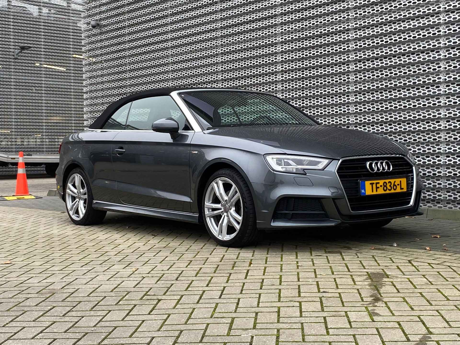 Audi A3 Cabriolet 1.5 TFSI CoD Sport S Line Edition / S-Line Exterieur / Stoelverwarming / LED / Sportstoelen / Navigatie / Parkeersensoren Achter - 10/24