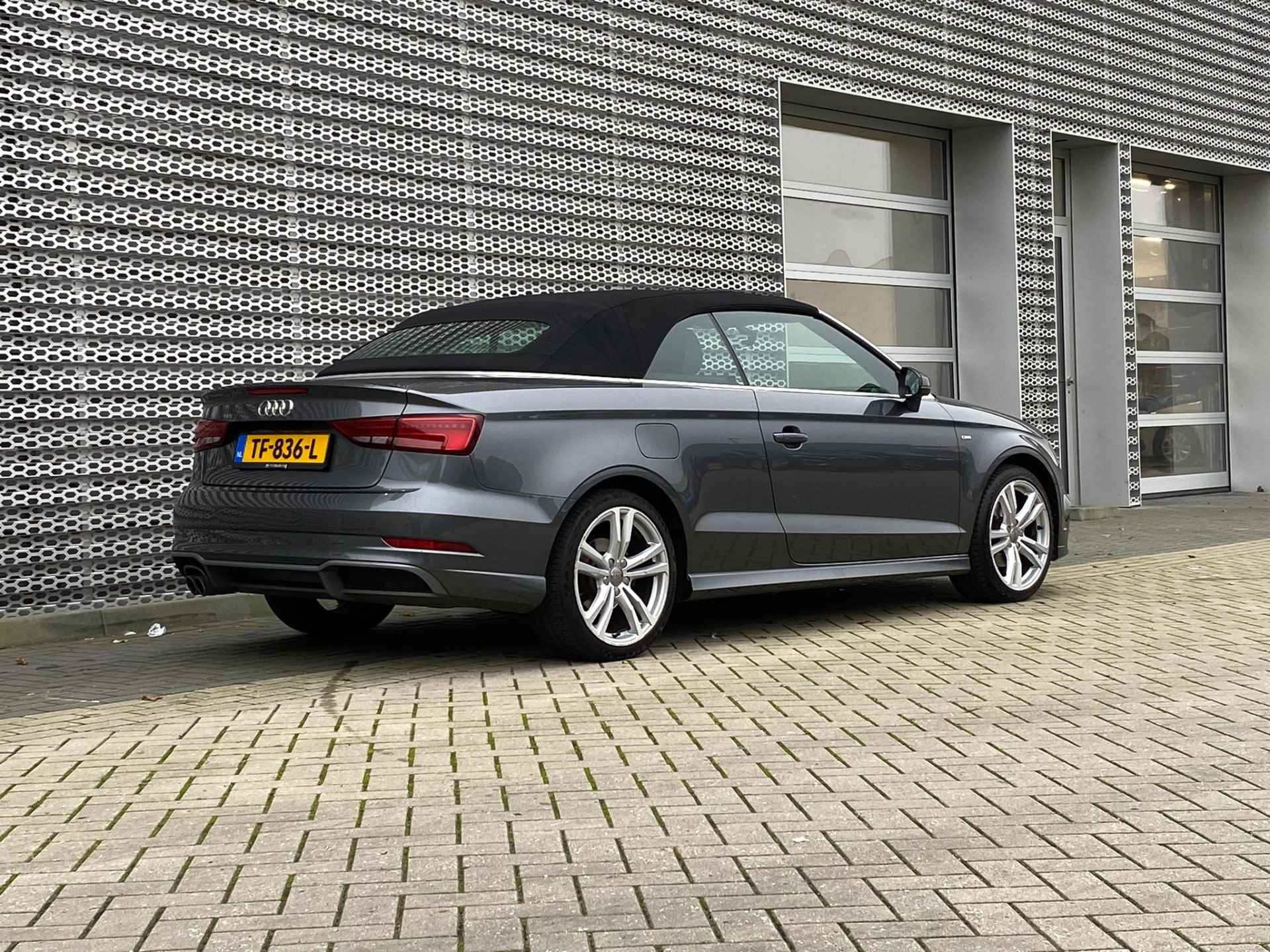 Audi A3 Cabriolet 1.5 TFSI CoD Sport S Line Edition / S-Line Exterieur / Stoelverwarming / LED / Sportstoelen / Navigatie / Parkeersensoren Achter - 8/24