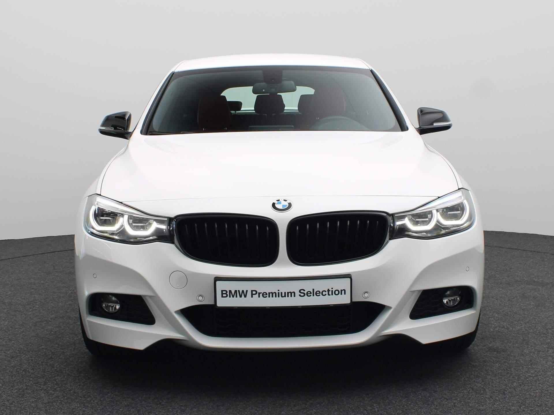 BMW 3 Serie Gran Turismo 320i High Executive M Sportpakket / Lederen dashborad / Trekhaak / Adaptieve LED / DAB / HiFi / 18'' - 3/29