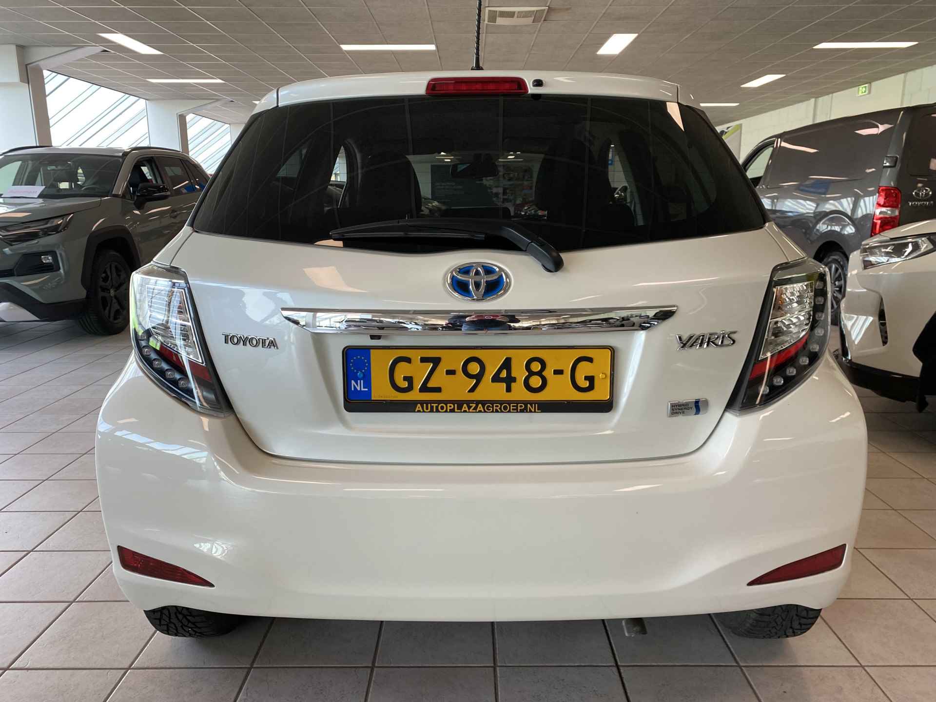 Toyota Yaris 1.5 Full Hybrid Aspiration Edition - 4/31