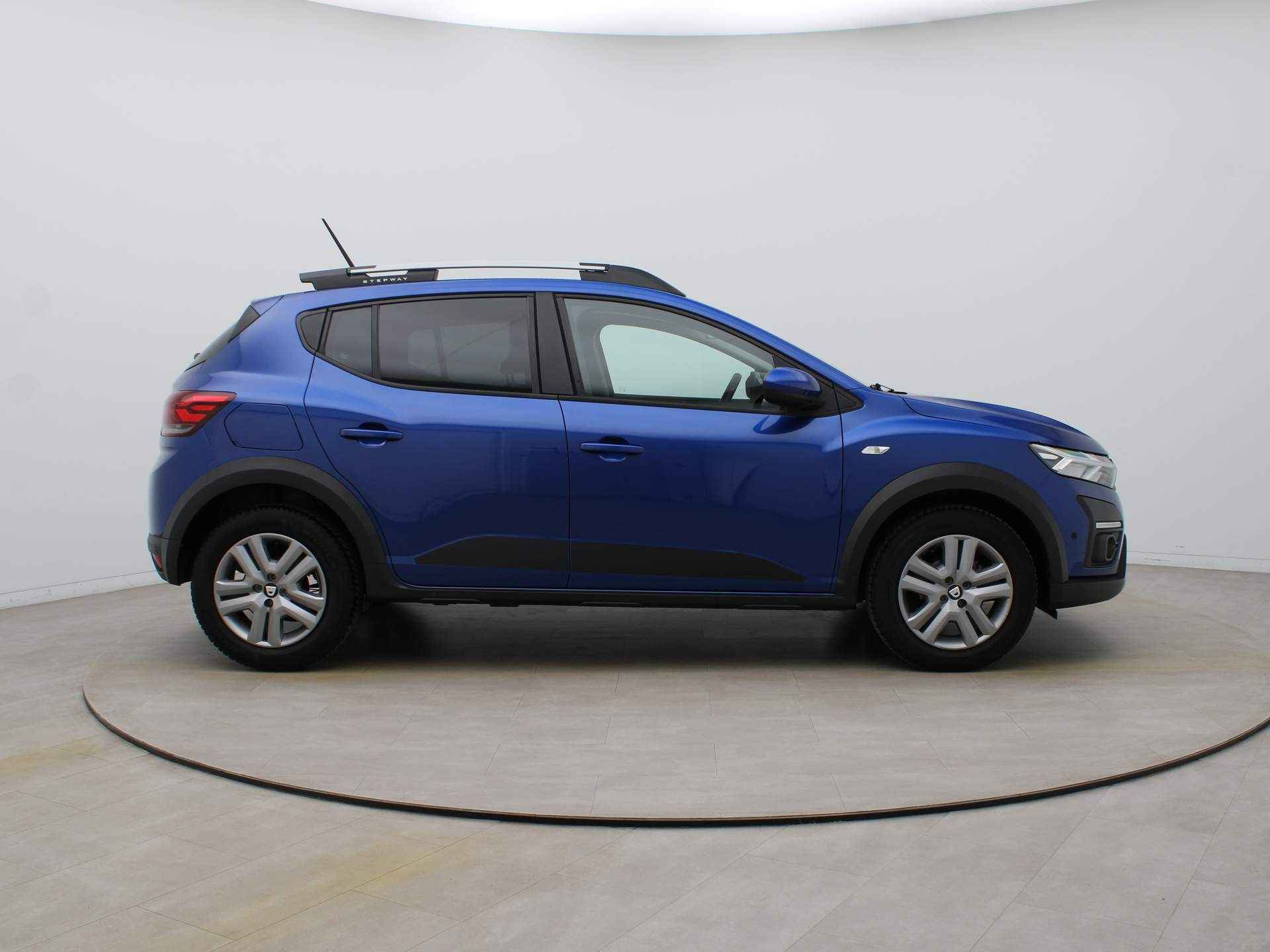 Dacia SANDERO Stepway TCe 90pk Comfort Camera | Carplay | Climate | Parksens. v+a - 24/32