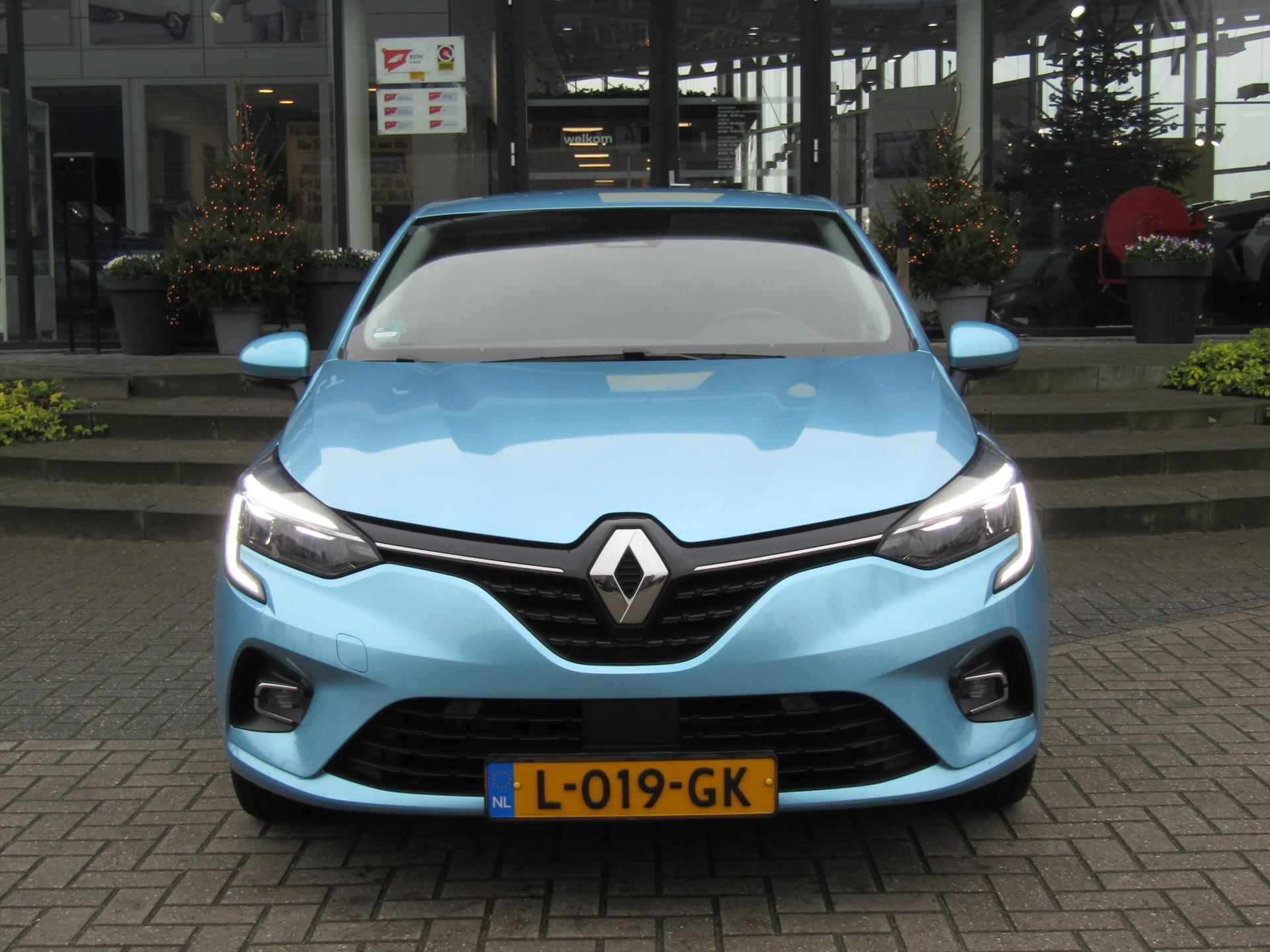 RENAULT Clio 1.6 Hybrid 140pk Intens / Navigatie / Camera / 17" Lmv /  1e eigenaar / Compleet dealer O.H. - 4/27