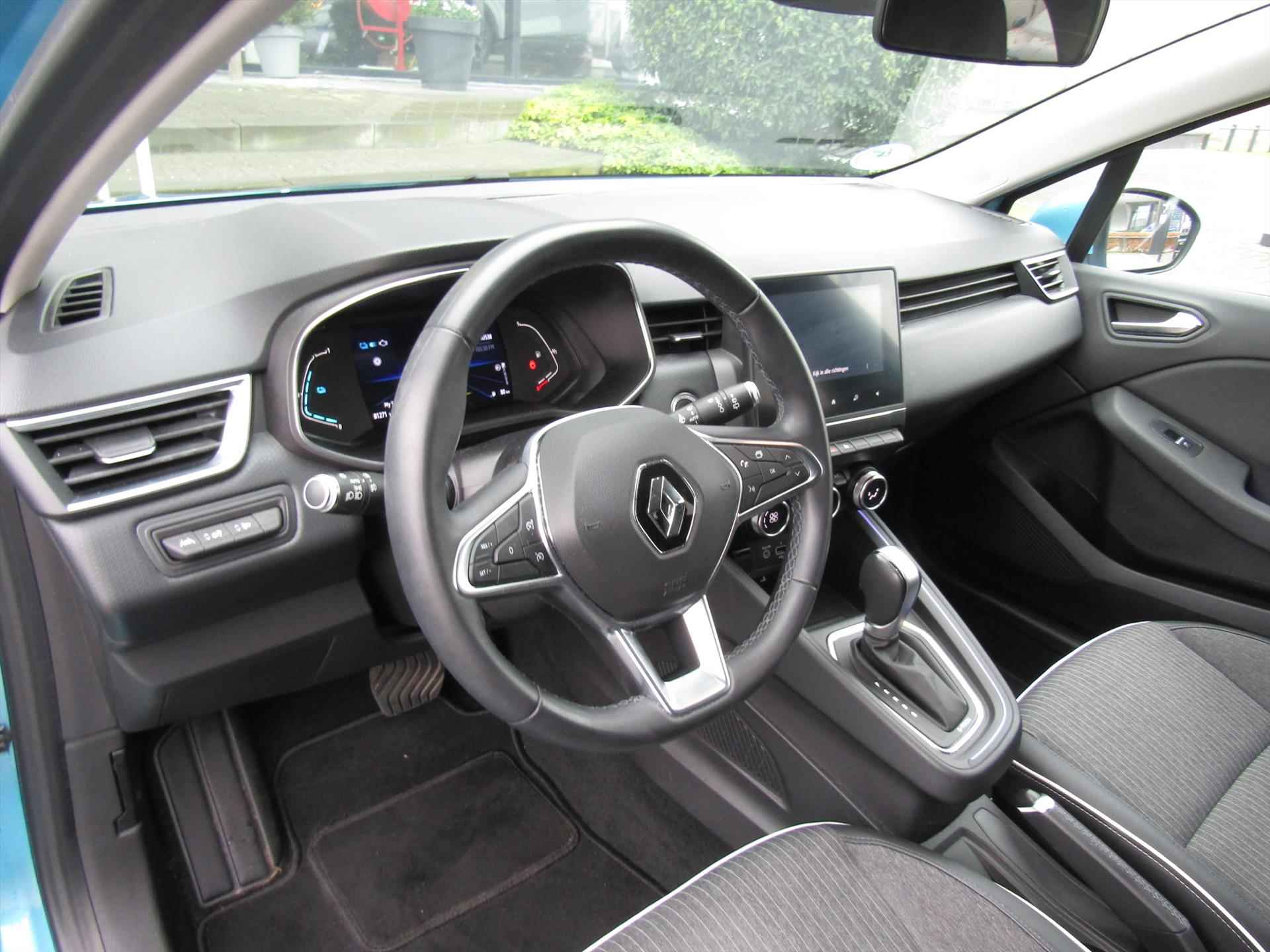 RENAULT Clio 1.6 Hybrid 140pk Intens / Navigatie / Camera / 17" Lmv /  1e eigenaar / Compleet dealer O.H. - 13/27