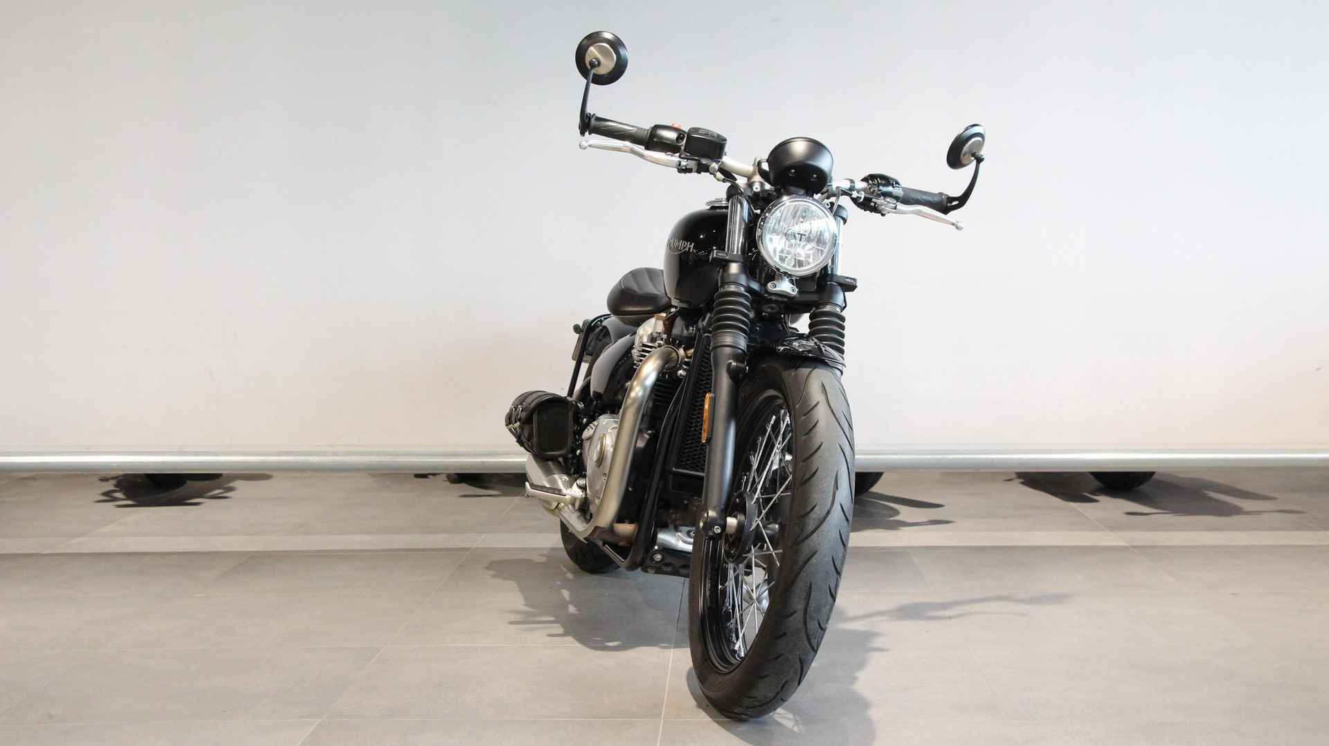 Triumph BONNEVILLE BOBBER - 4/17