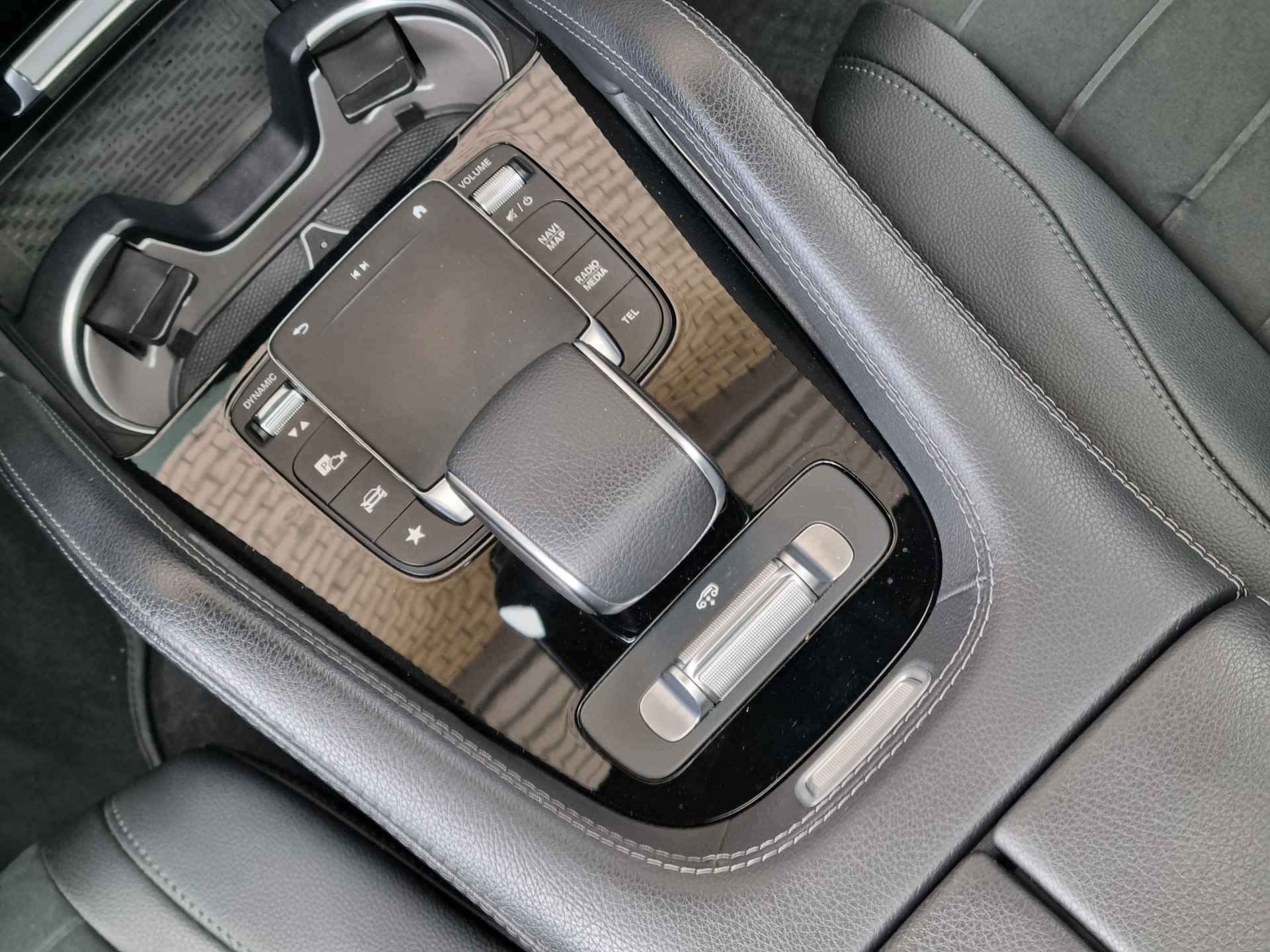 Mercedes-Benz GLE 350e 4-Matic AMG Line | Rij-assistentiepakket | Trekhaak | Panoramadak | Memorypakket - 21/28