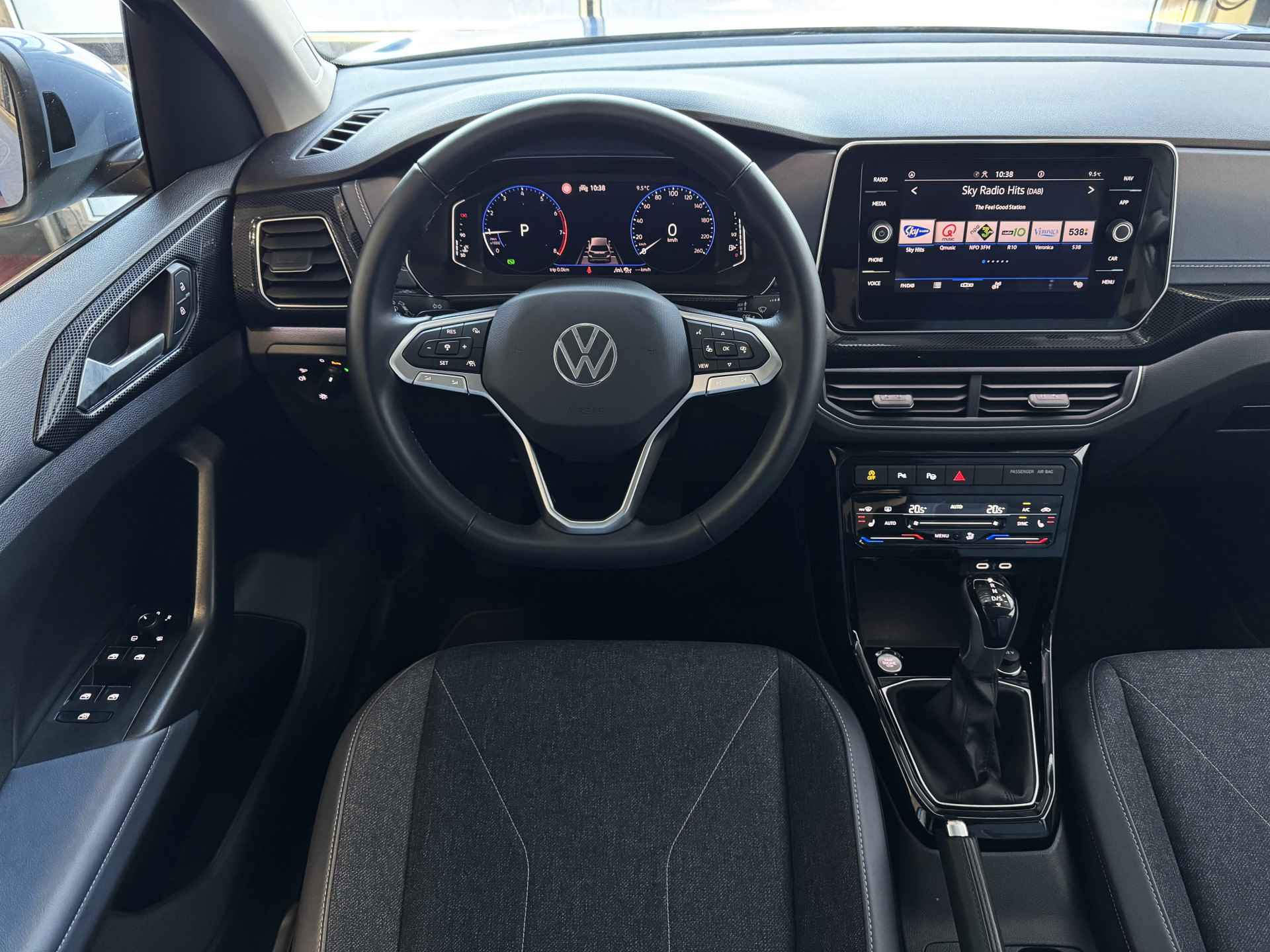 Volkswagen T-Cross DE VERNIEUWDE T-CROSS 116PK STYLE LED-GRILL CAMERA DIG.COCKPIT PRO STOEVERW BLINDSPOT KEYLESS P-ASSIST - 21/74