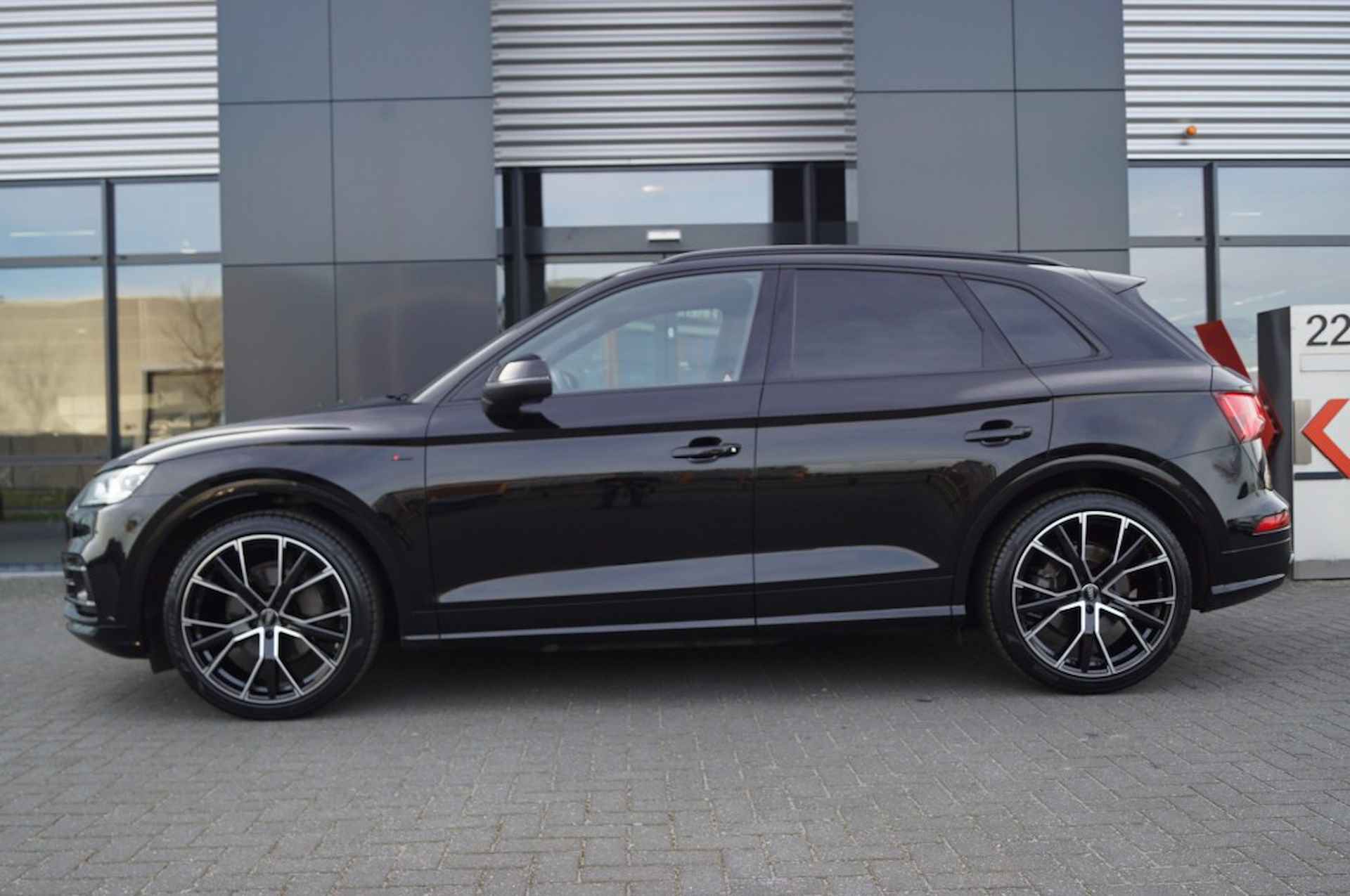 AUDI Q5 2.0 TFSI S-Line 252pk/RS Sportstoelen/ Luchtver./Trekhaak/HeadUp - 5/60