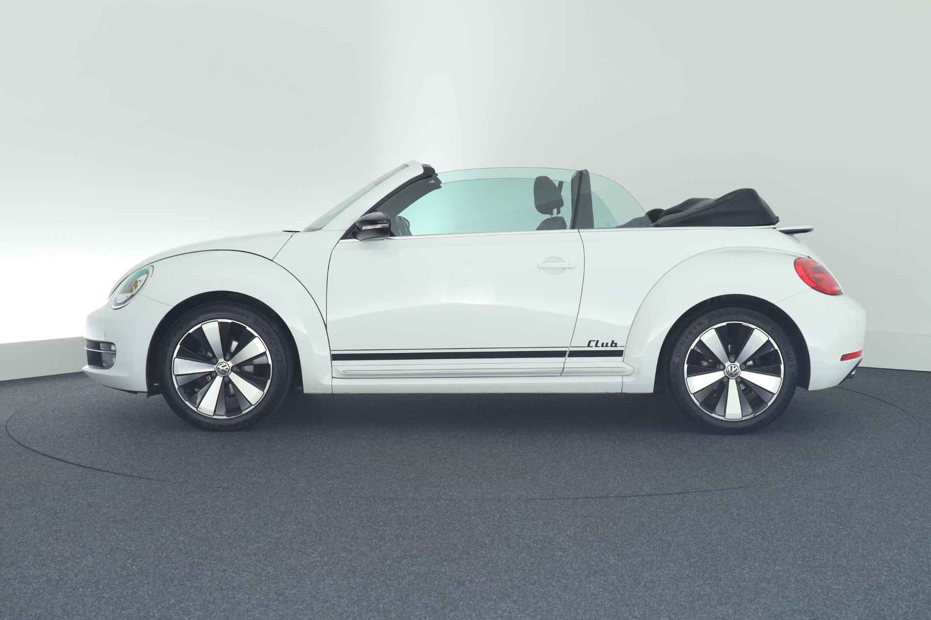 Volkswagen Beetle Cabriolet 1.4 TSI 150pk DSG Club Stoelverwarming Fender Xenon Navigatie - 7/41