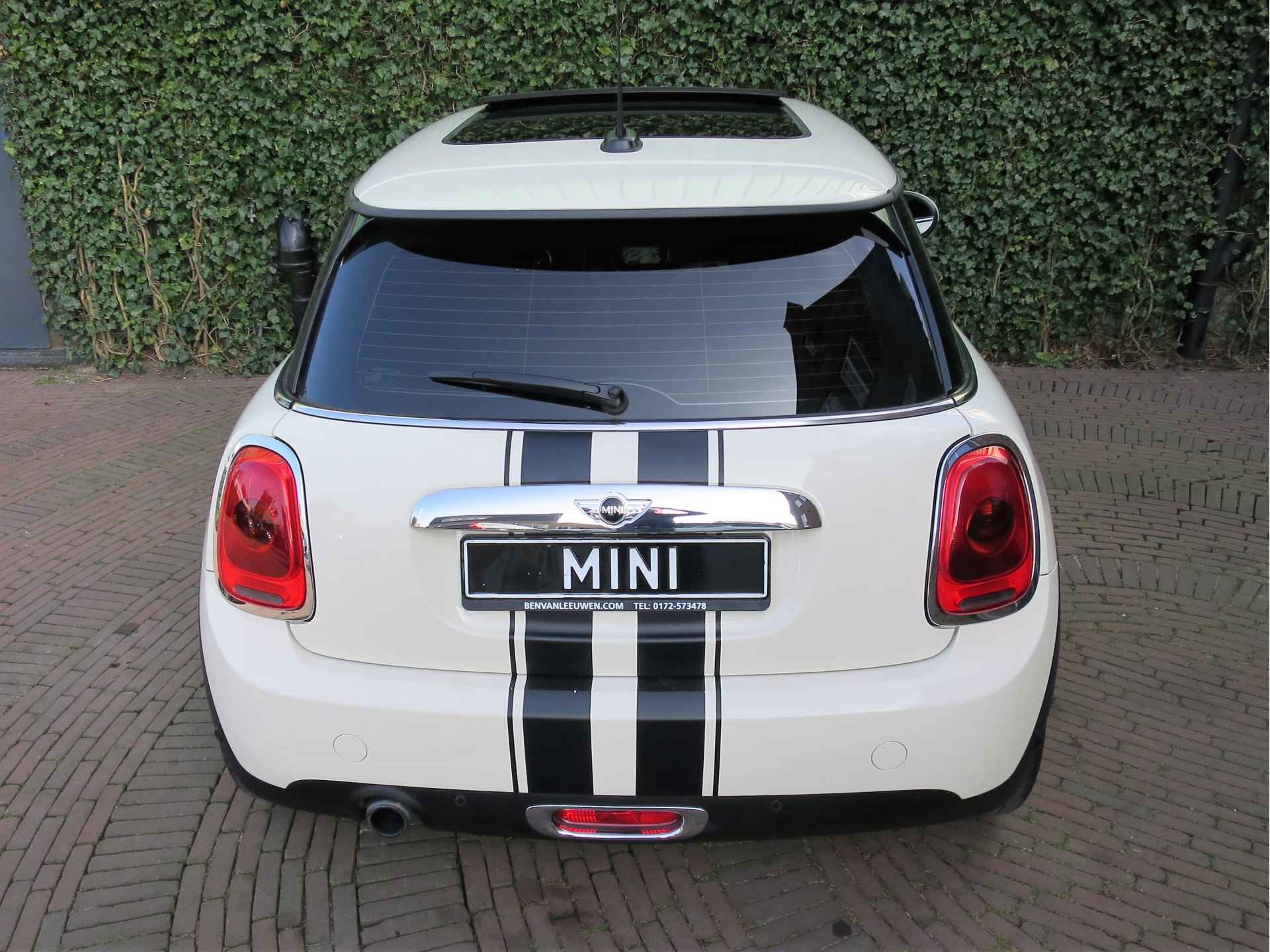 MINI Cooper 1.2 One Chili Business met Navi, Pano.dak, Park.ass, Clima en 16" - 9/43