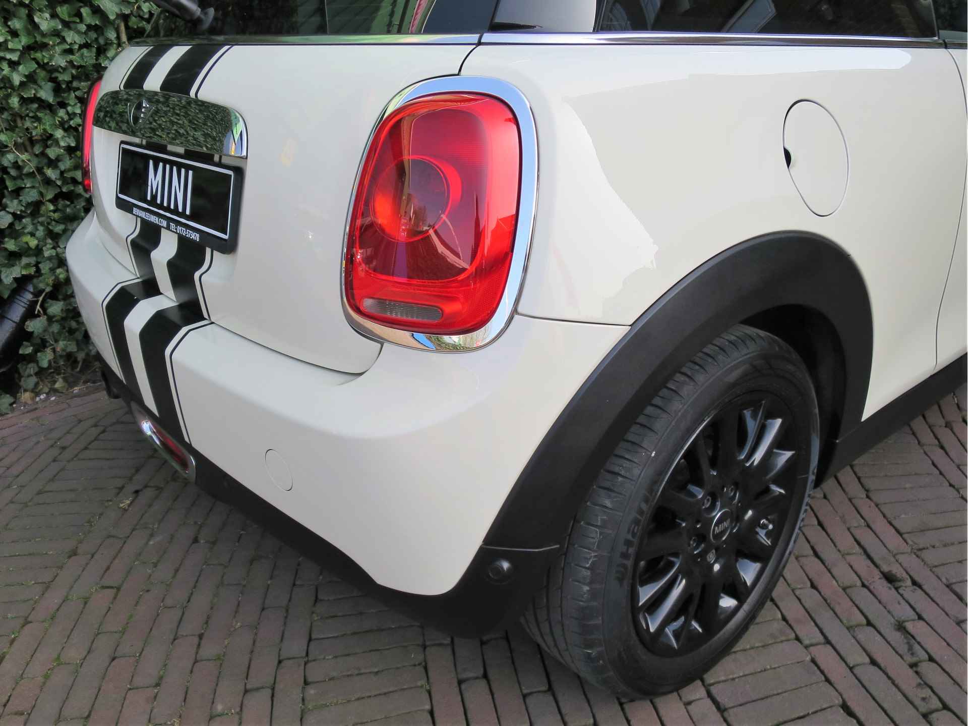 MINI Cooper 1.2 One Chili Business met Navi, Pano.dak, Park.ass, Clima en 16" - 29/43