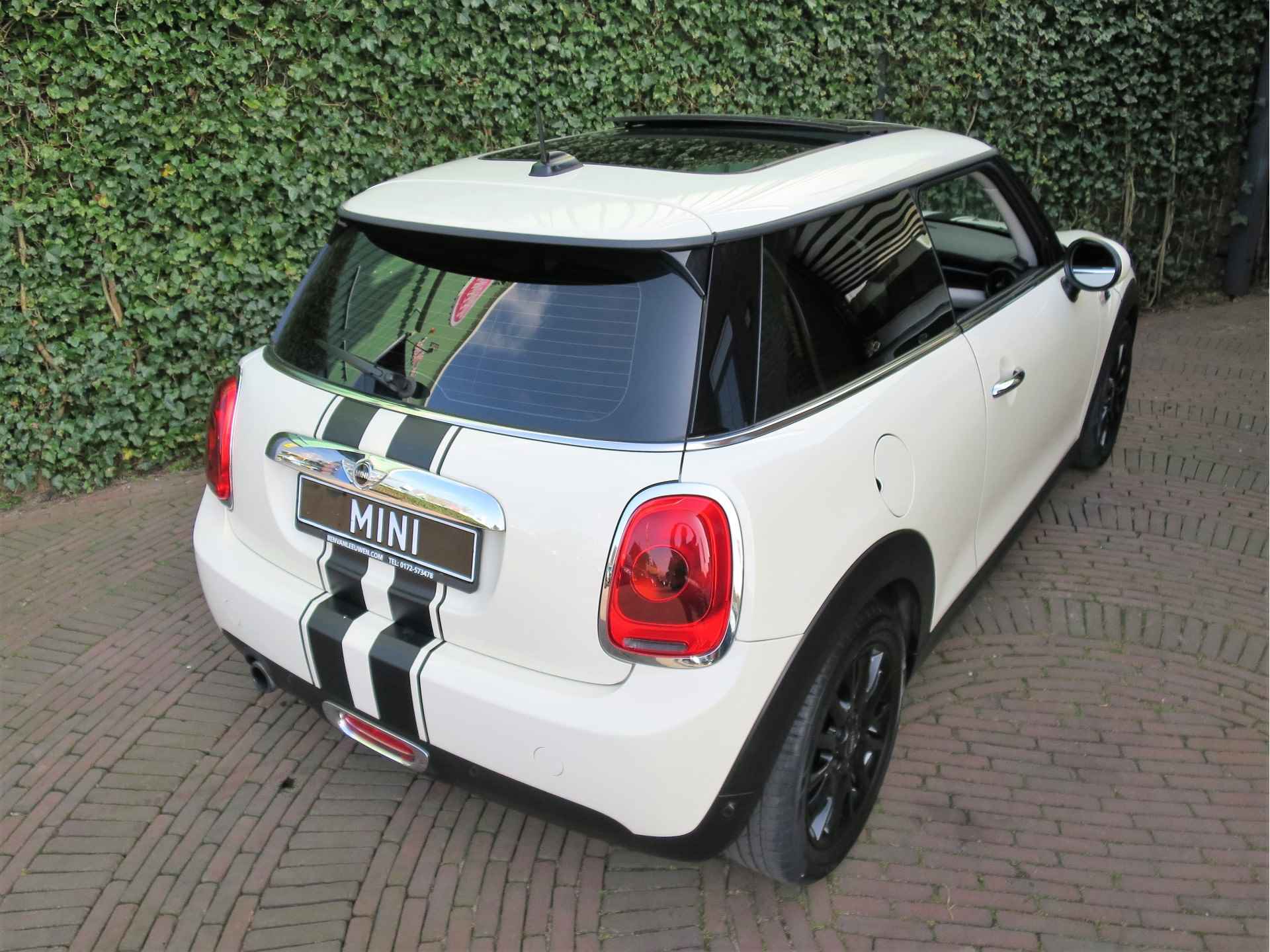 MINI Cooper 1.2 One Chili Business met Navi, Pano.dak, Park.ass, Clima en 16" - 43/43