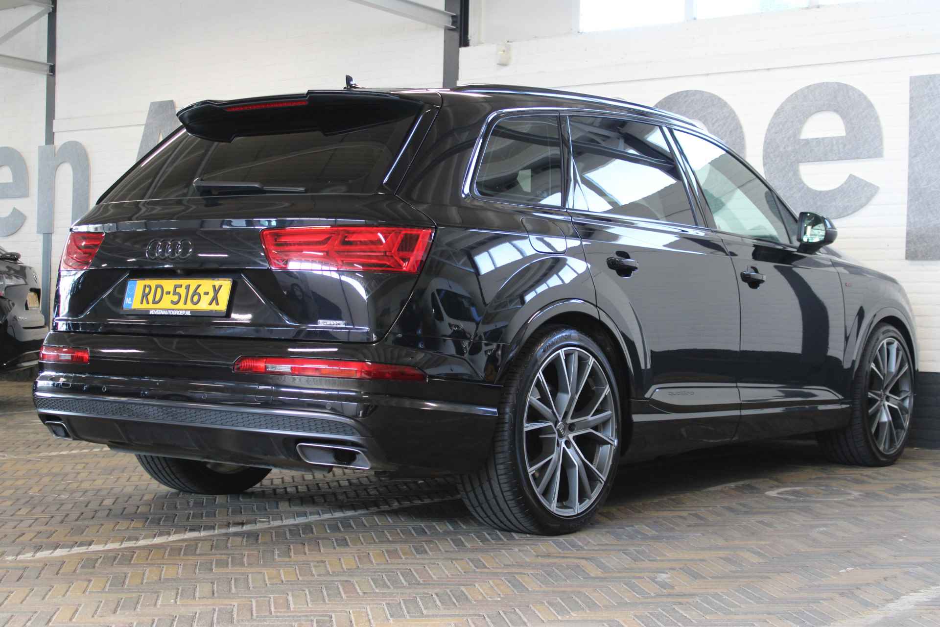 Audi Q7 3.0 TDI quattro Pro Line S 7p | S-line interieur/exterieur | Adaptive cruise | Climate control | Stoelverwarming voor + achter | Schuif/kantel dak | Soft-close | Trekhaak elektrisch uitklapbaar | Bomvol! | - 4/66