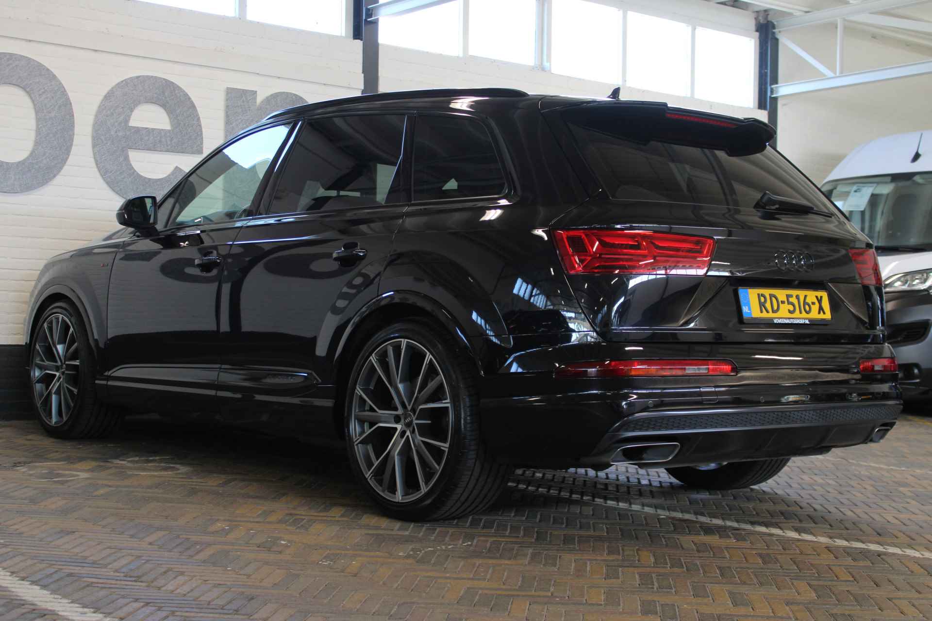 Audi Q7 3.0 TDI quattro Pro Line S 7p | S-line interieur/exterieur | Adaptive cruise | Climate control | Stoelverwarming voor + achter | Schuif/kantel dak | Soft-close | Trekhaak elektrisch uitklapbaar | Bomvol! | - 30/66