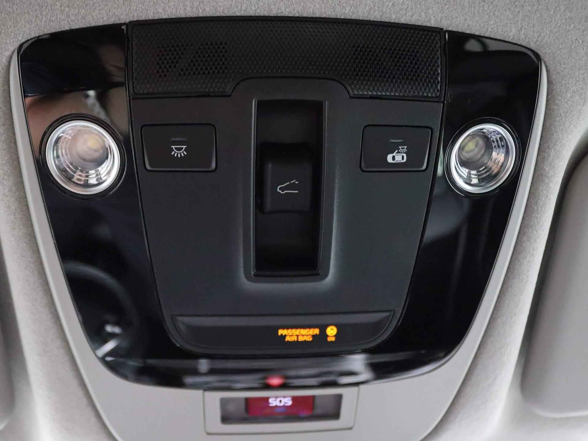 Kia Niro EV Plus 64.8 kWh Warmtepomp, schuif-/kanteldak, achteruitrijcamera, Harman/Kardon, leder, head-up, elek. stoel, stuur/stoelverwarming, keyless, stoelventilatie, 17'' lichtmetaal - 42/57