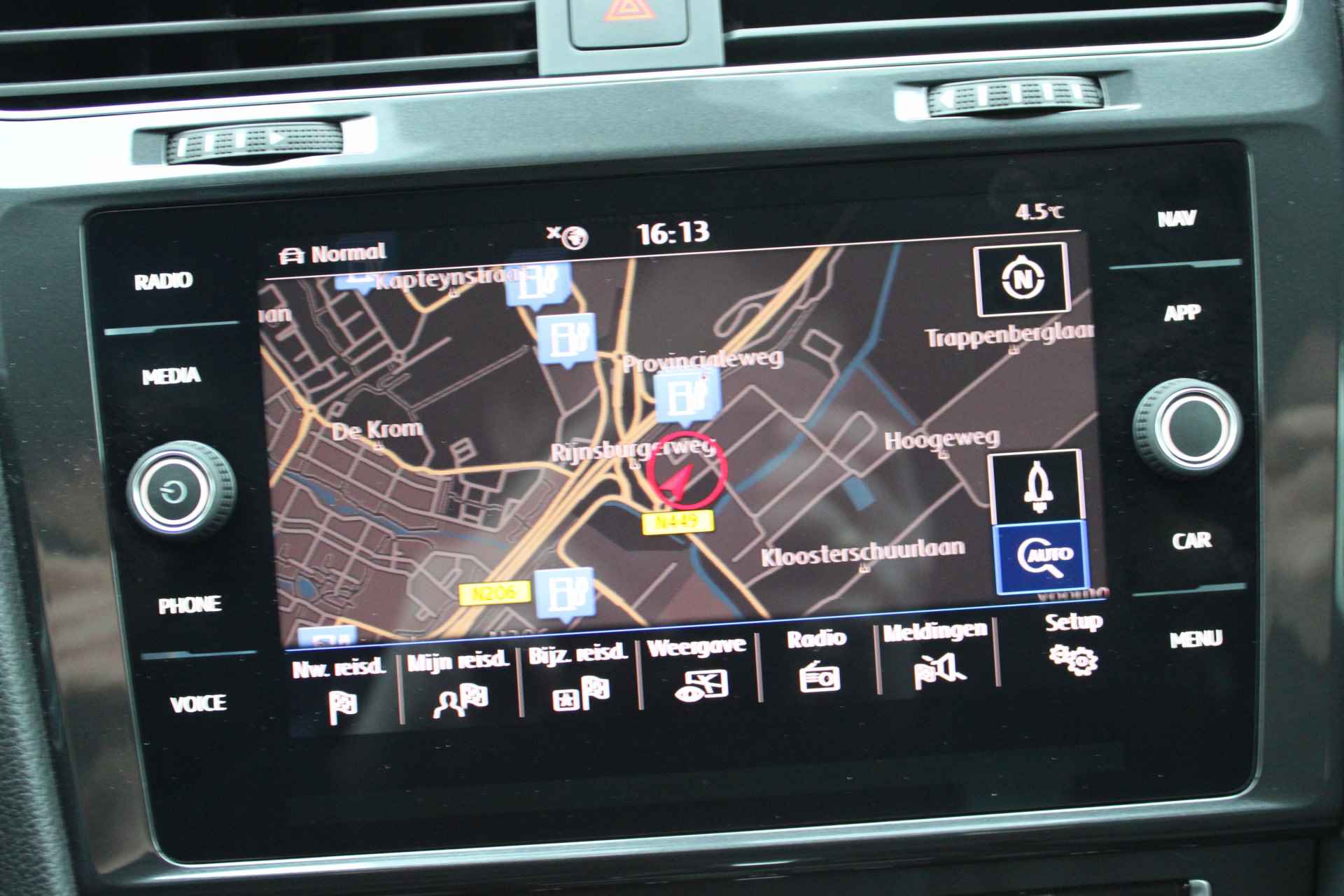 Volkswagen e-Golf E-DITION Navigatie / Partkeersensoren LED verlichting / Clima / Bluetooth / Cruise - 18/38