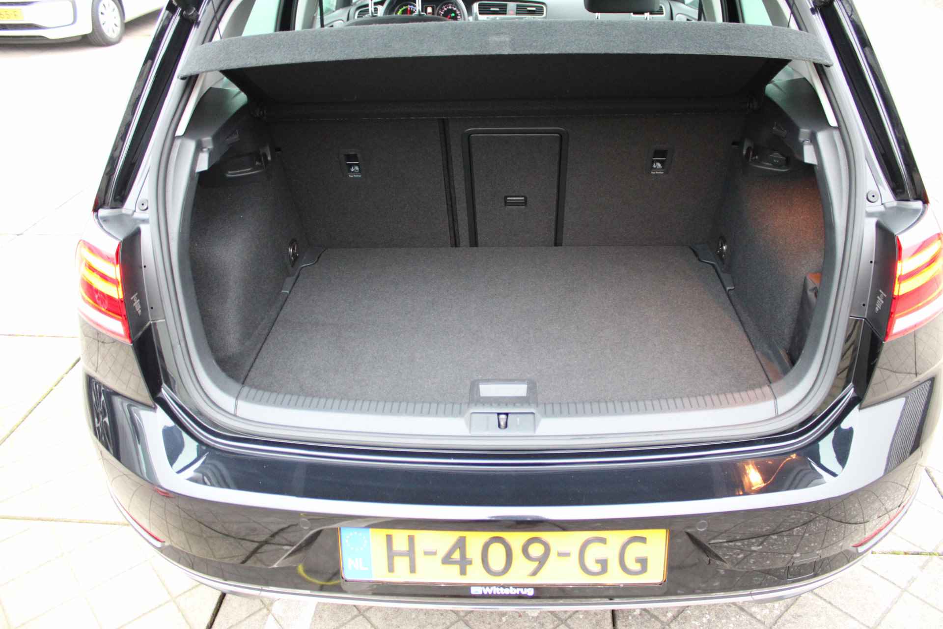 Volkswagen e-Golf E-DITION Navigatie / Partkeersensoren LED verlichting / Clima / Bluetooth / Cruise - 38/38