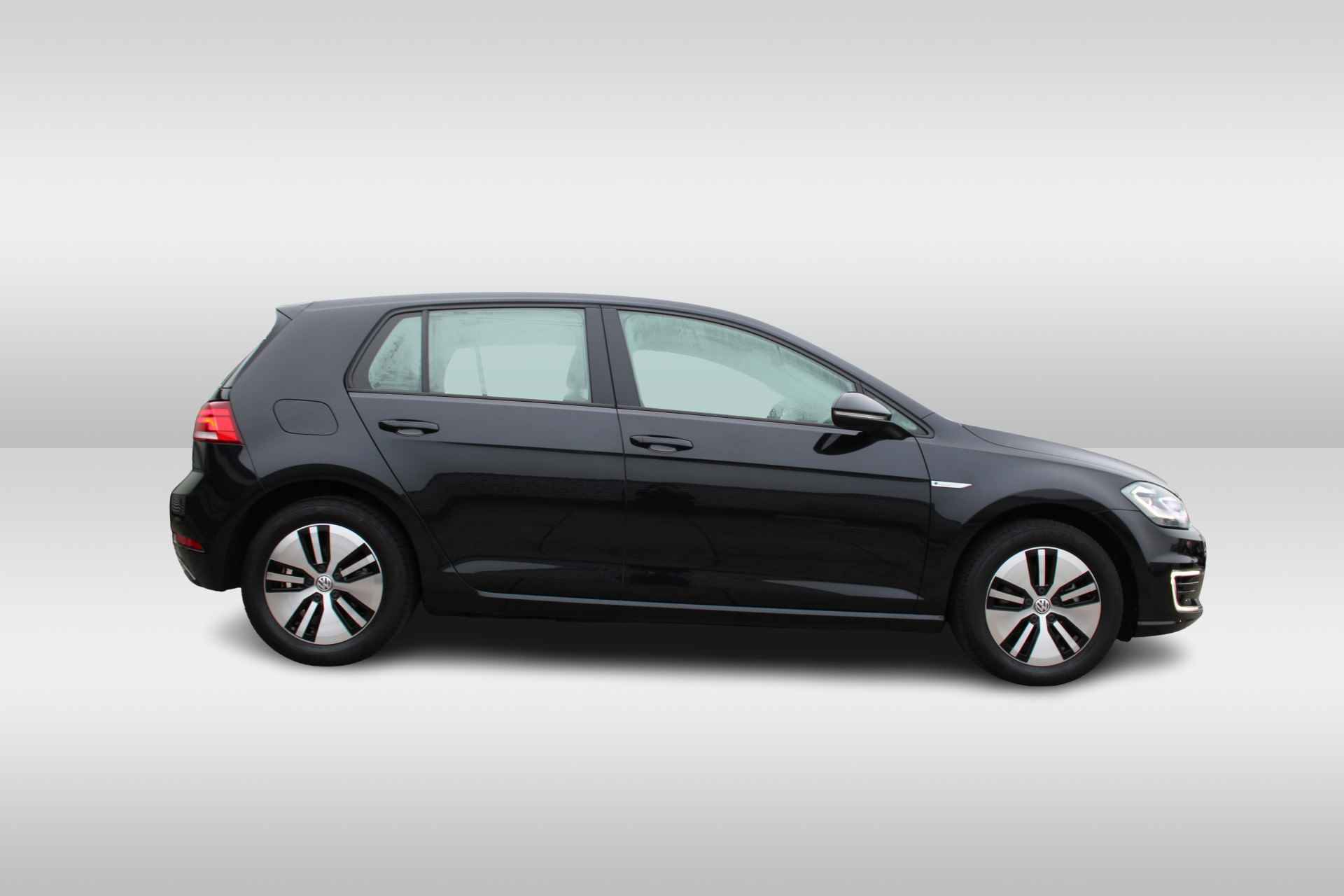 Volkswagen e-Golf E-DITION Navigatie / Partkeersensoren LED verlichting / Clima / Bluetooth / Cruise - 8/38