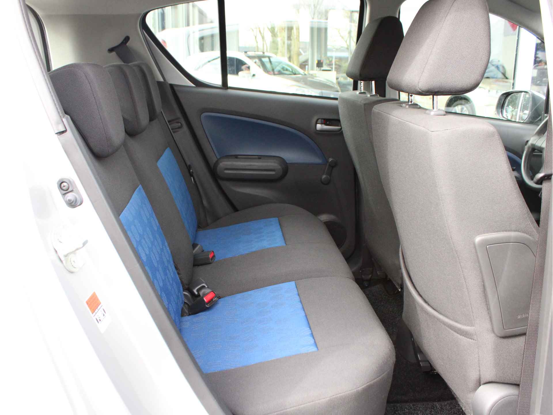 Suzuki Splash 1.2 Comfort Trekhaak, Airco, Radio/CD, Elektrische ramen voor, Hoge instap - 30/31