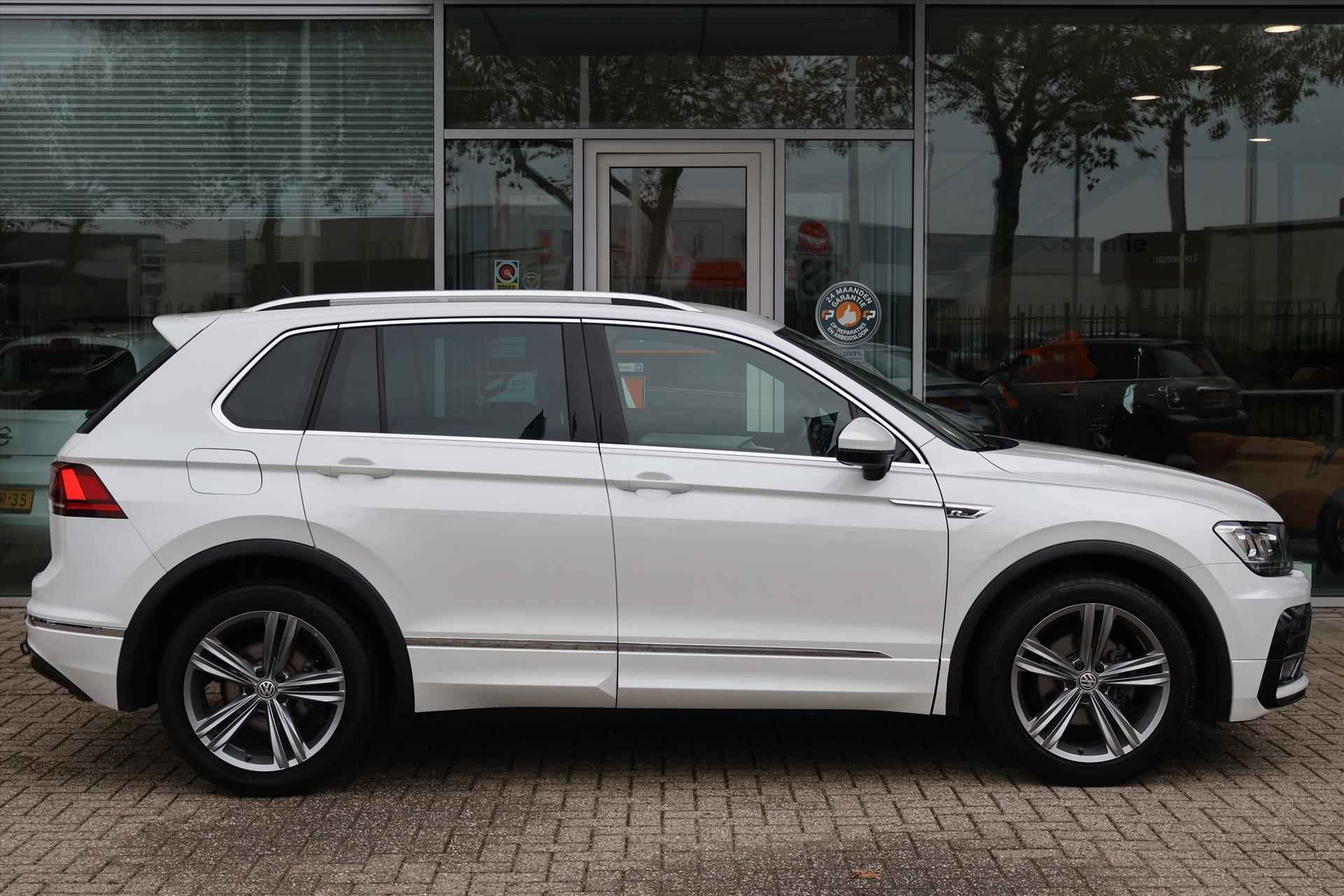 Volkswagen Tiguan 1.5 TSI R-Line 150pk | ACC | DAB | Navi | Carplay | Bluetooth | Trekhaak | 1e Eigenaar - 25/44