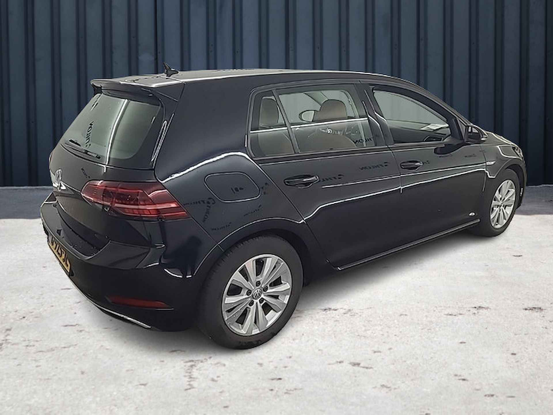 Volkswagen Golf 1.5 TSI Comfortline Business (131 PK) 1e-Eig. VOLKSWAGEN-Dealer-Onderh. BOVAG-Garantie. NL-AUTO. Leer, Massage-Functie, Sportstoelen, Alarm-Klasse-3, Navigatie/Apple-Carplay/Android-Auto, Adaptive-Cruisecontrol, Parkeersensoren-V Stoelverwarming,  DAB, Lm-Velgen-16Inch, Privacy-Glas - 4/19