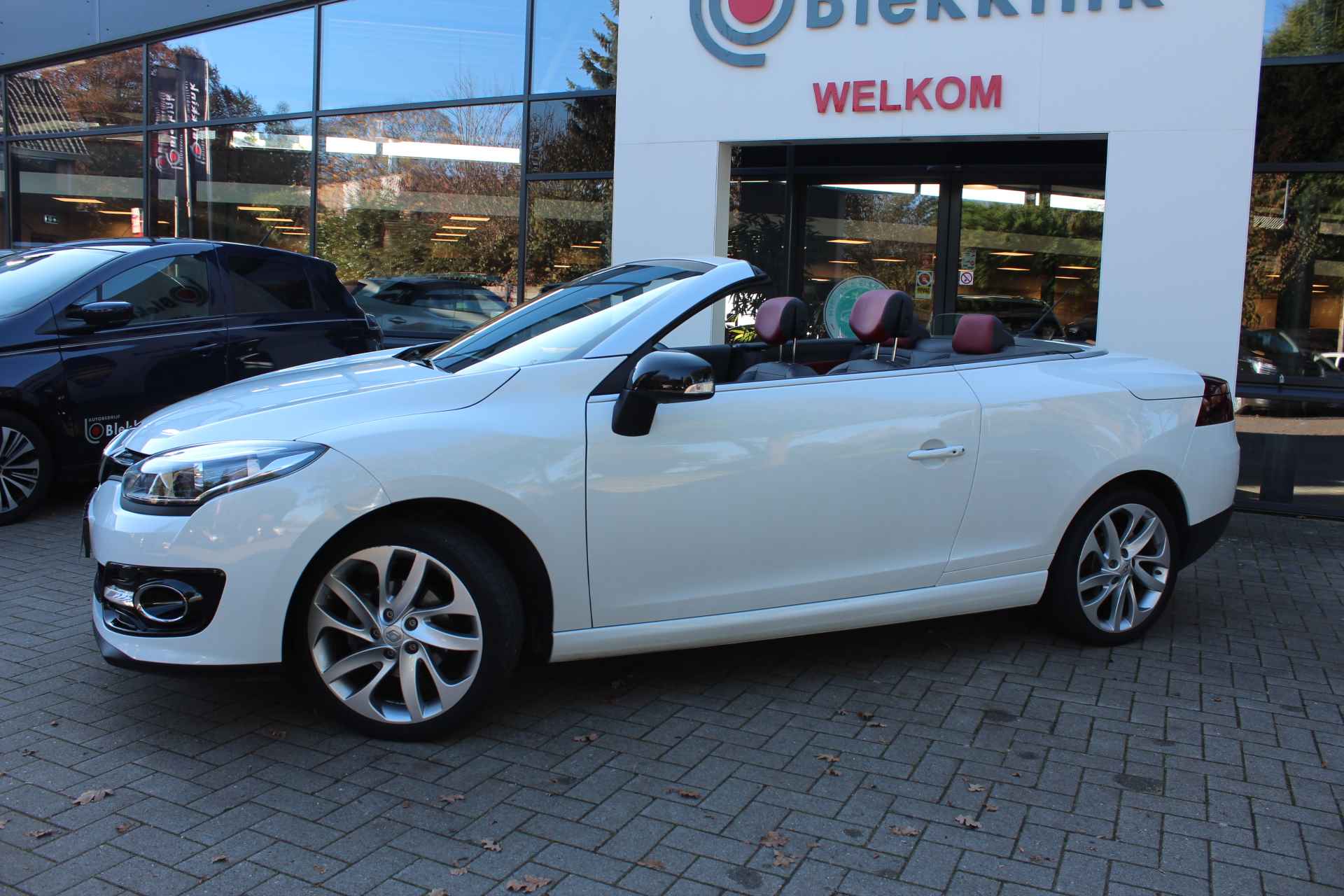 Renault Mégane Coupé-Cabriolet 2.0 Privilège 140 pk Automaat ZELDZAAM Automaat, Leder interieur, 18"LMV, Navigatie, Clima - 3/29