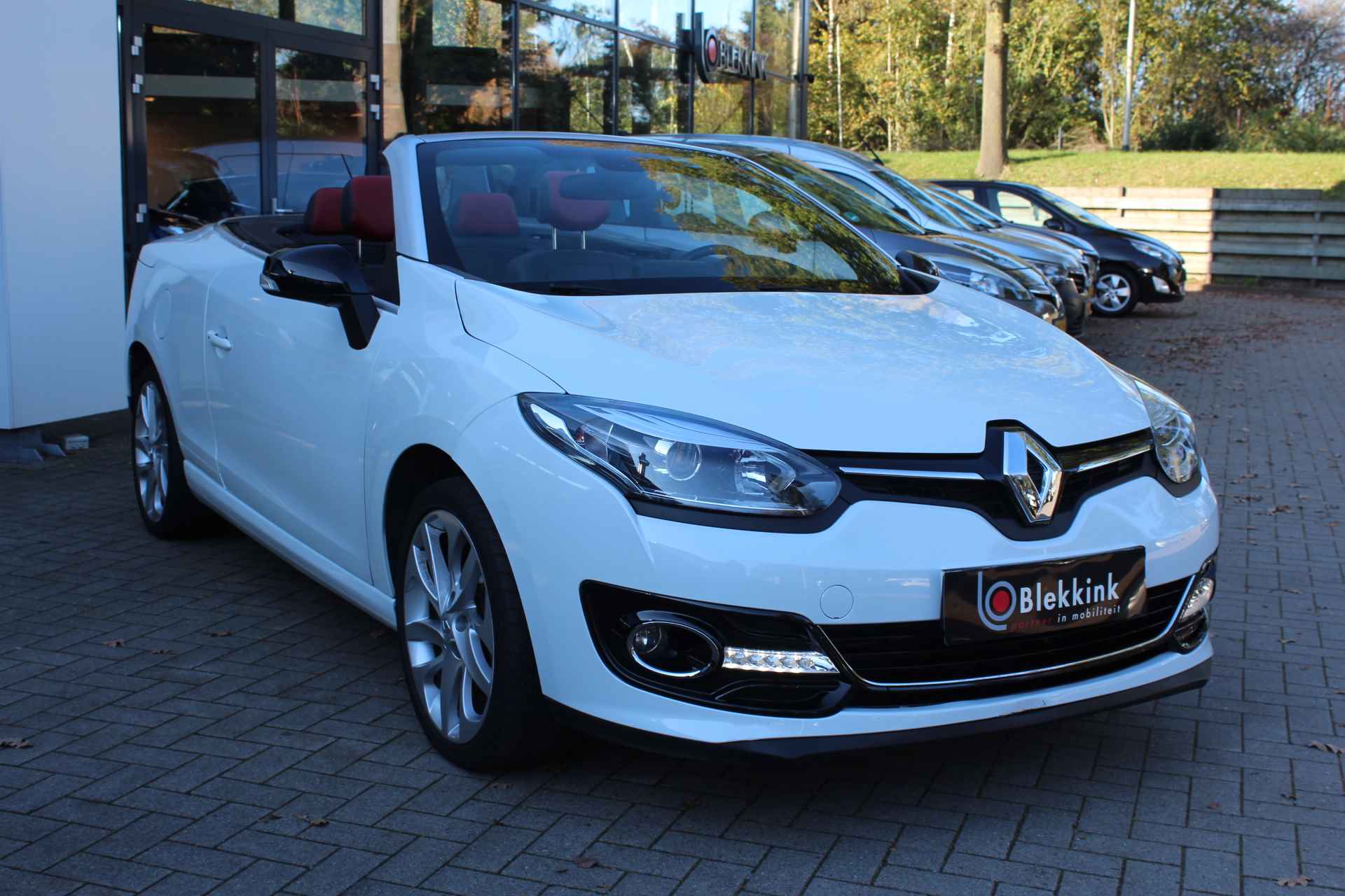 Renault Mégane Coupé-Cabriolet 2.0 Privilège 140 pk Automaat ZELDZAAM Automaat, Leder interieur, 18"LMV, Navigatie, Clima - 6/29