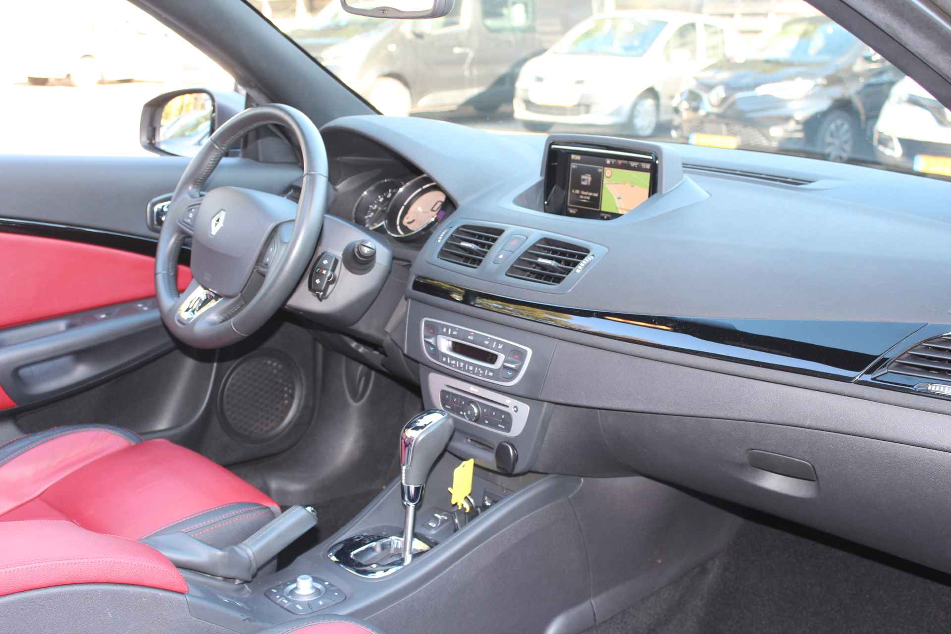 Renault Mégane Coupé-Cabriolet 2.0 Privilège 140 pk Automaat Automaat, Leder interieur, 18"LMV, Navigatie, Clima - 11/29