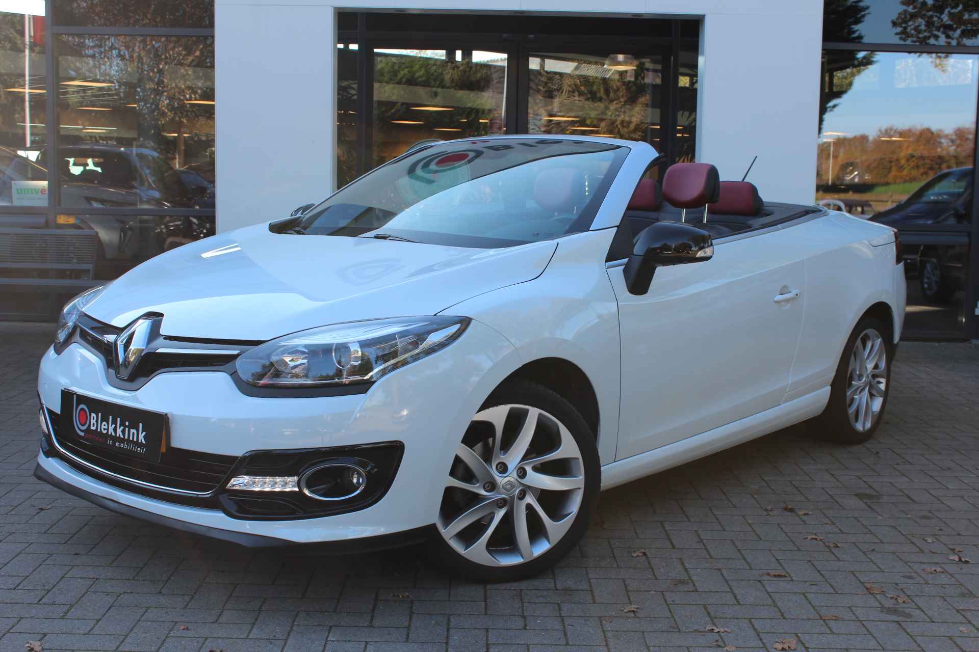 Renault Mégane Coupé-Cabriolet 2.0 Privilège 140 pk Automaat ZELDZAAM Automaat, Leder interieur, 18"LMV, Navigatie, Clima - 1/29