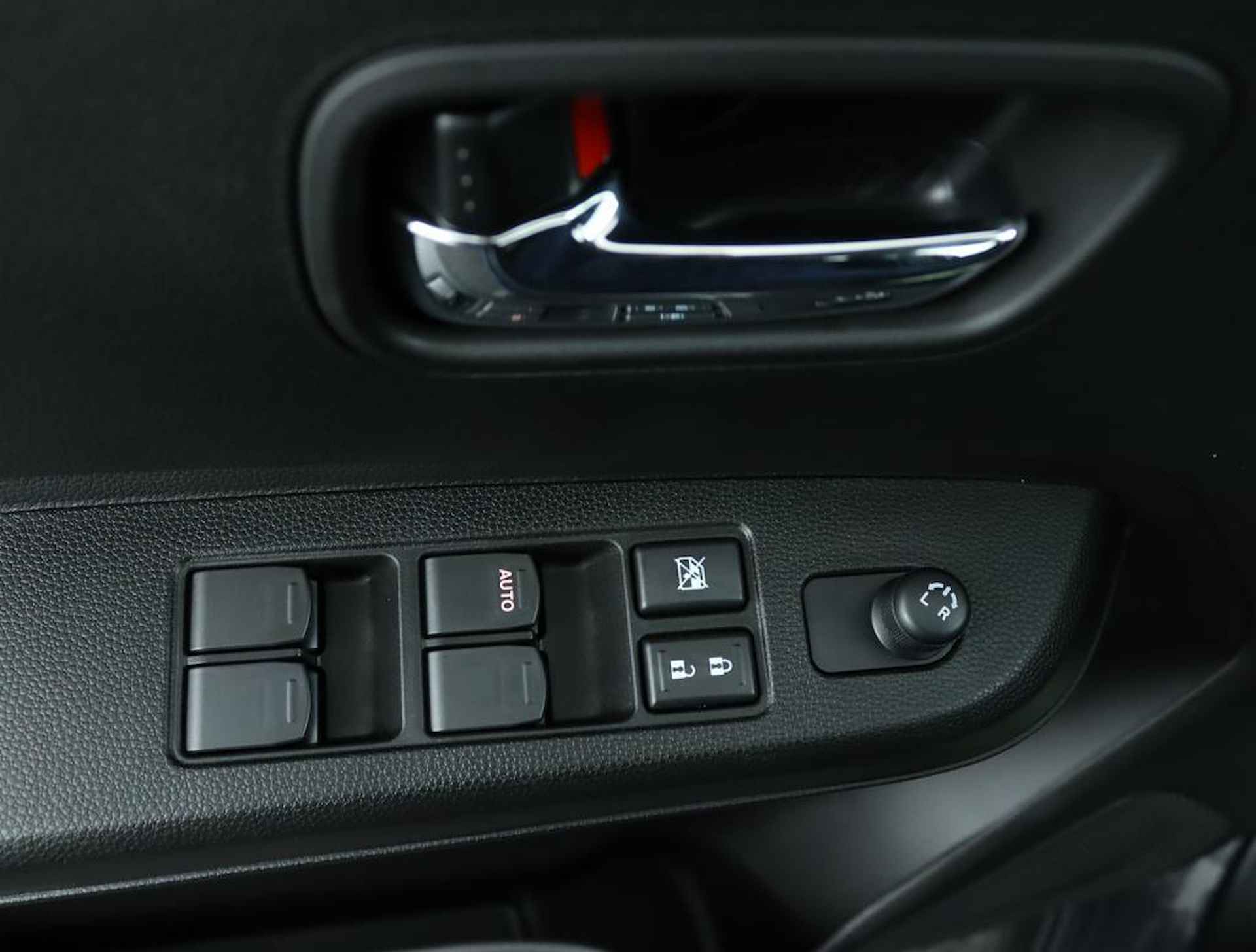 Suzuki Ignis 1.2 Smart Hybrid Style | Automaat | Climate control | Cruise control | Navigatie | Camera | stoelverwarming | - 28/52