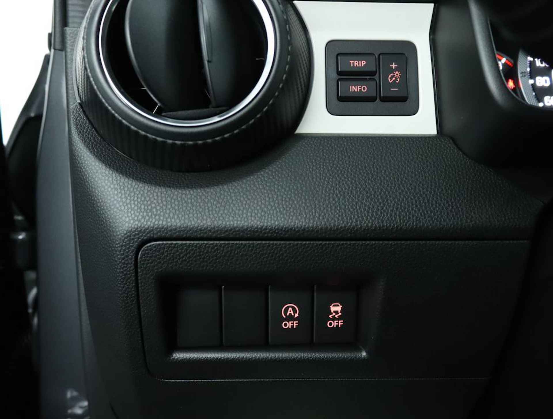 Suzuki Ignis 1.2 Smart Hybrid Style | Automaat | Climate control | Cruise control | Navigatie | Camera | stoelverwarming | - 29/52